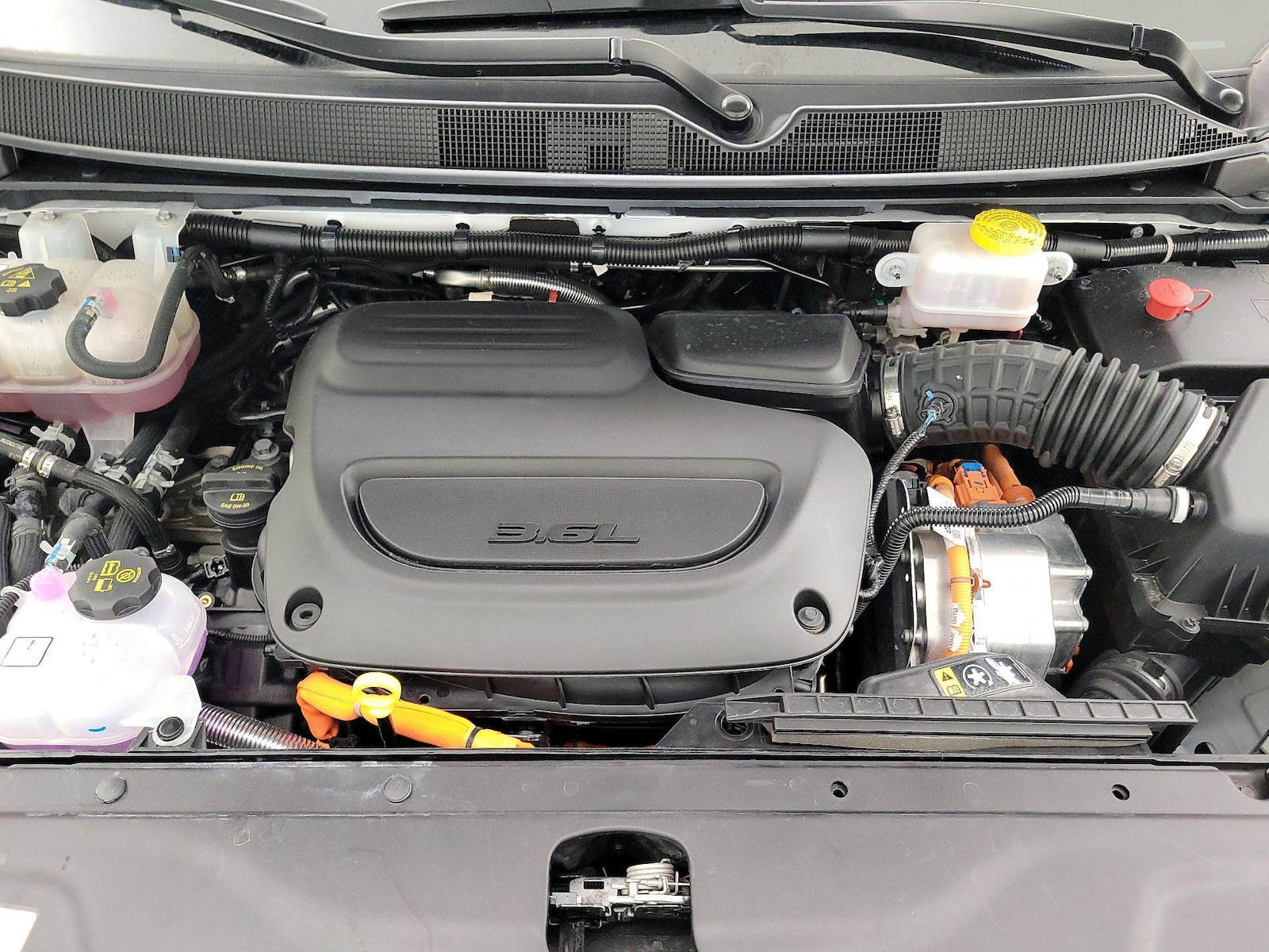 2025 Chrysler Pacifica PHEV Select - Photo 24