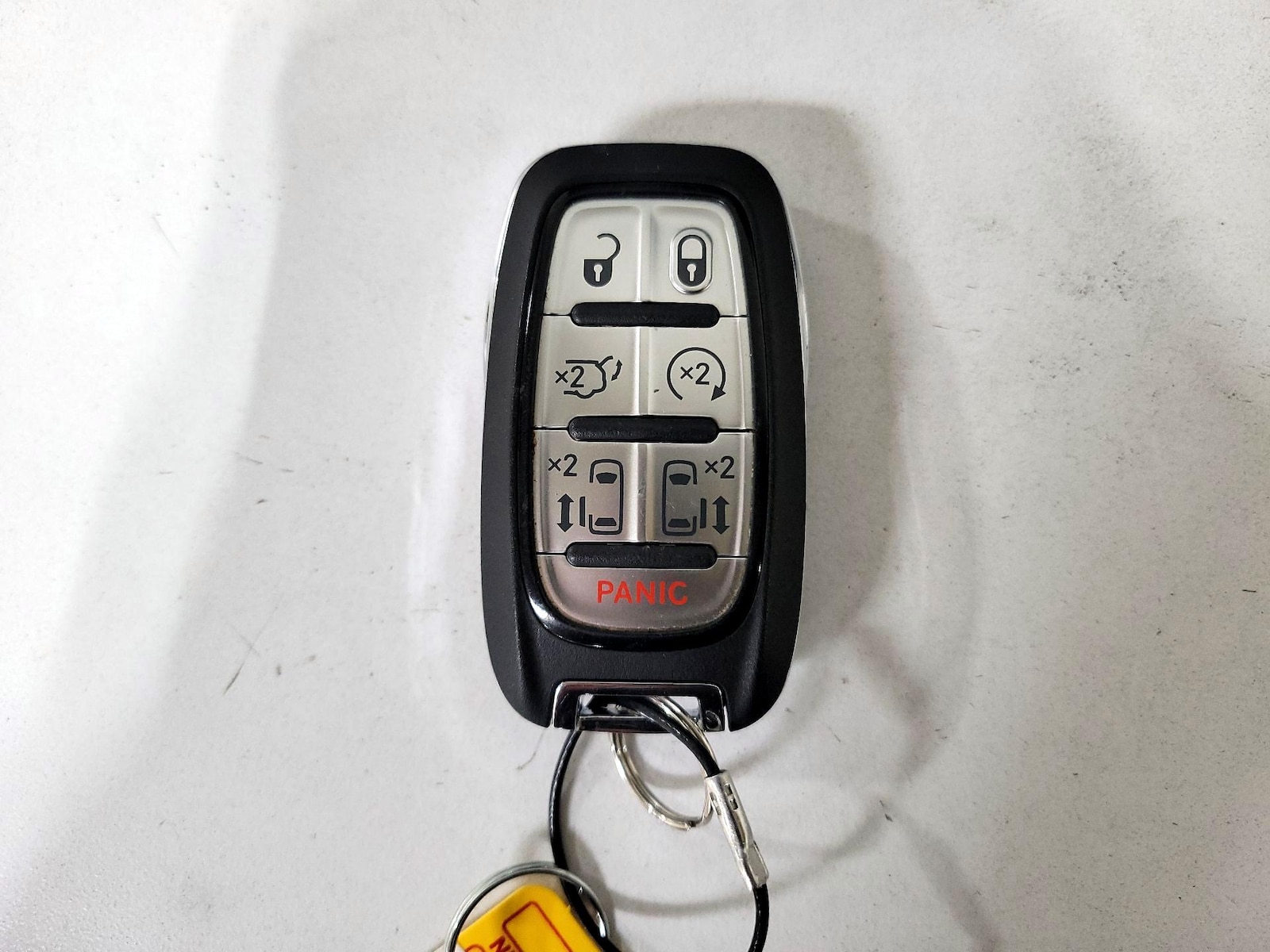 2025 Chrysler Pacifica PHEV Select - Photo 25