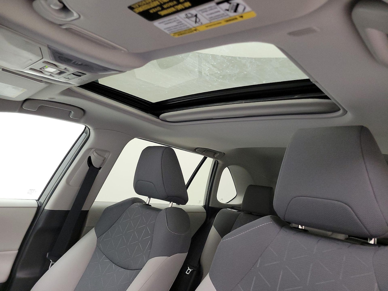 Sunroof(s) & Overhead Airbags