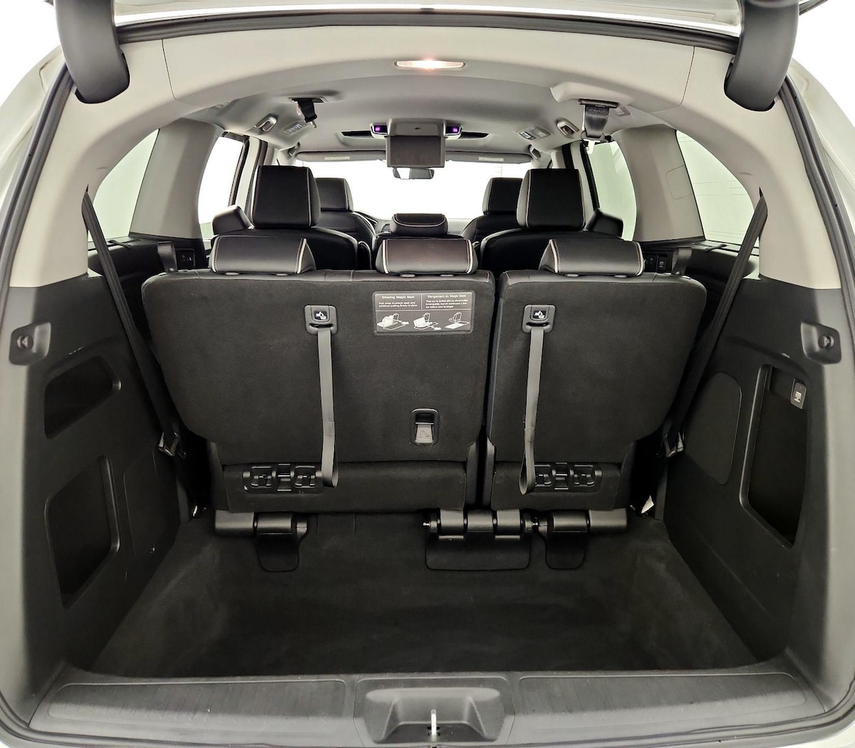 Trunk/Cargo (Seats Up)