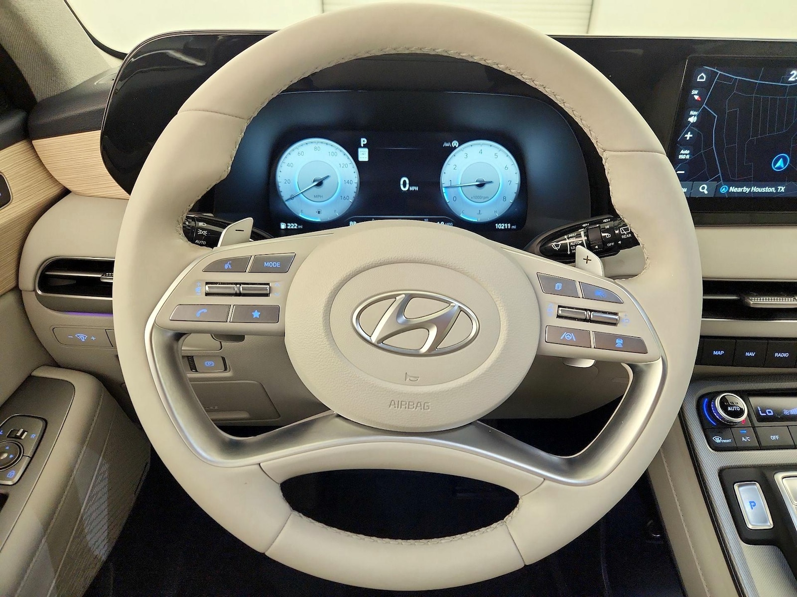 2025 Hyundai Palisade Limited - Photo 11