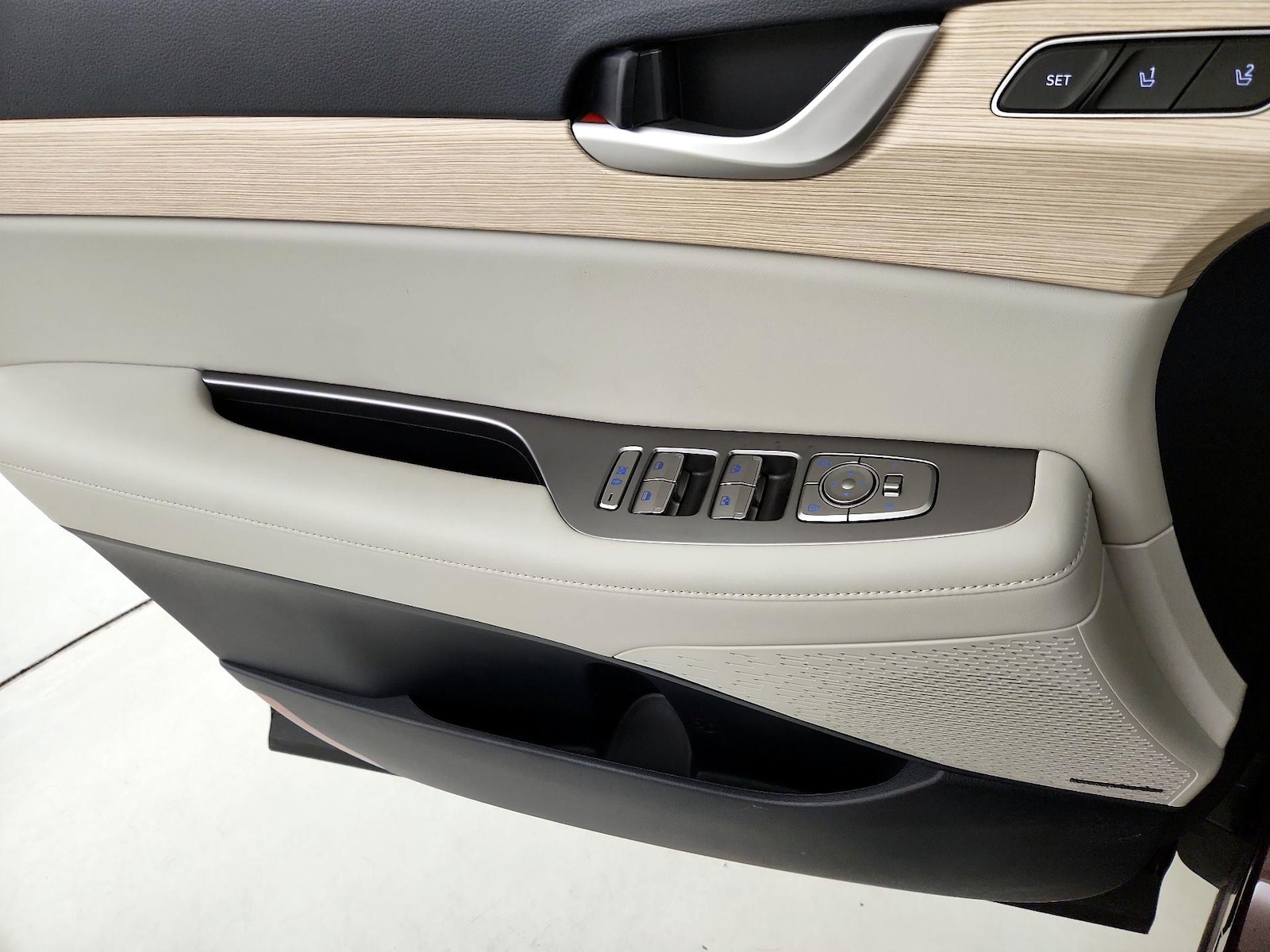 2025 Hyundai Palisade Limited - Photo 13