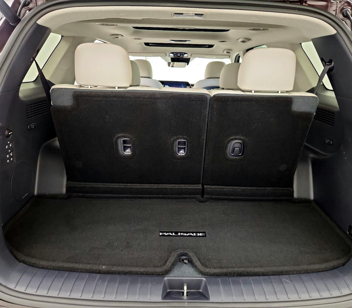Trunk/Cargo (Seats Up)