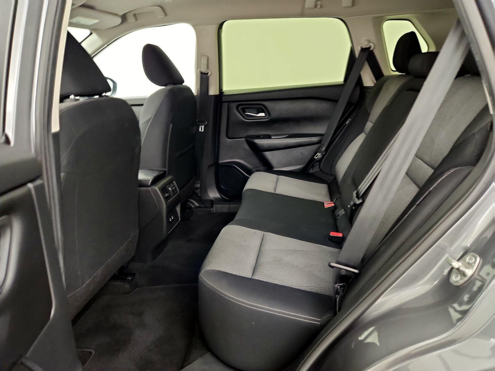 2024 Nissan Rogue SV - Photo 20