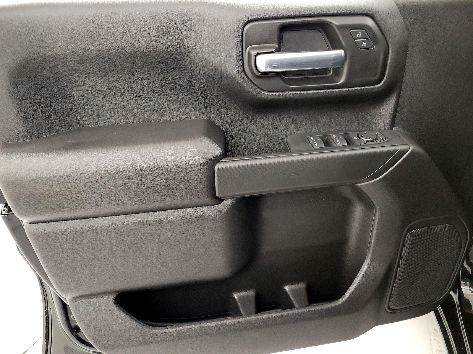 2026 Chevrolet Silverado 1500 Custom - Photo 13