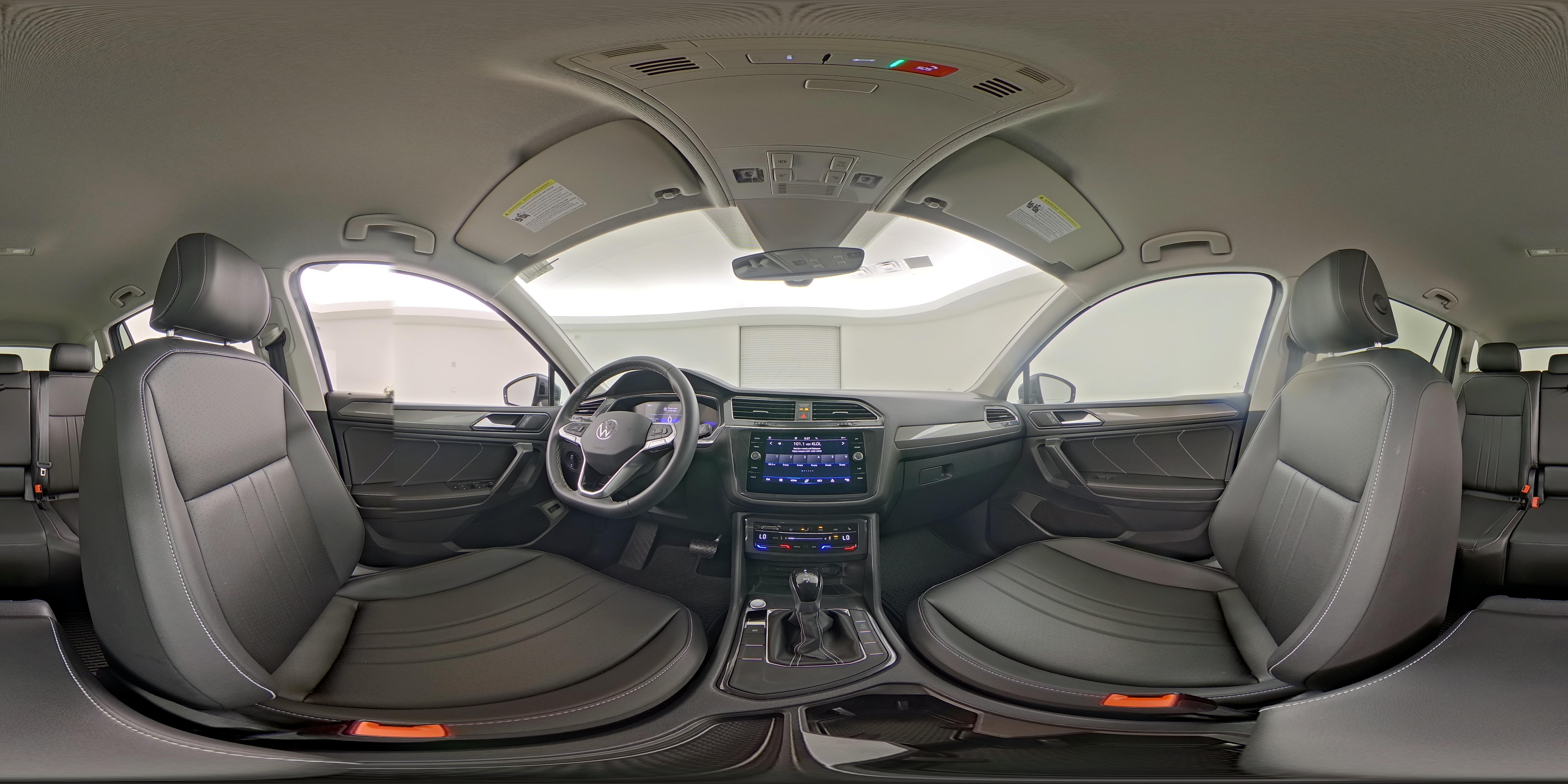 2023 Volkswagen Tiguan SE - Photo 26