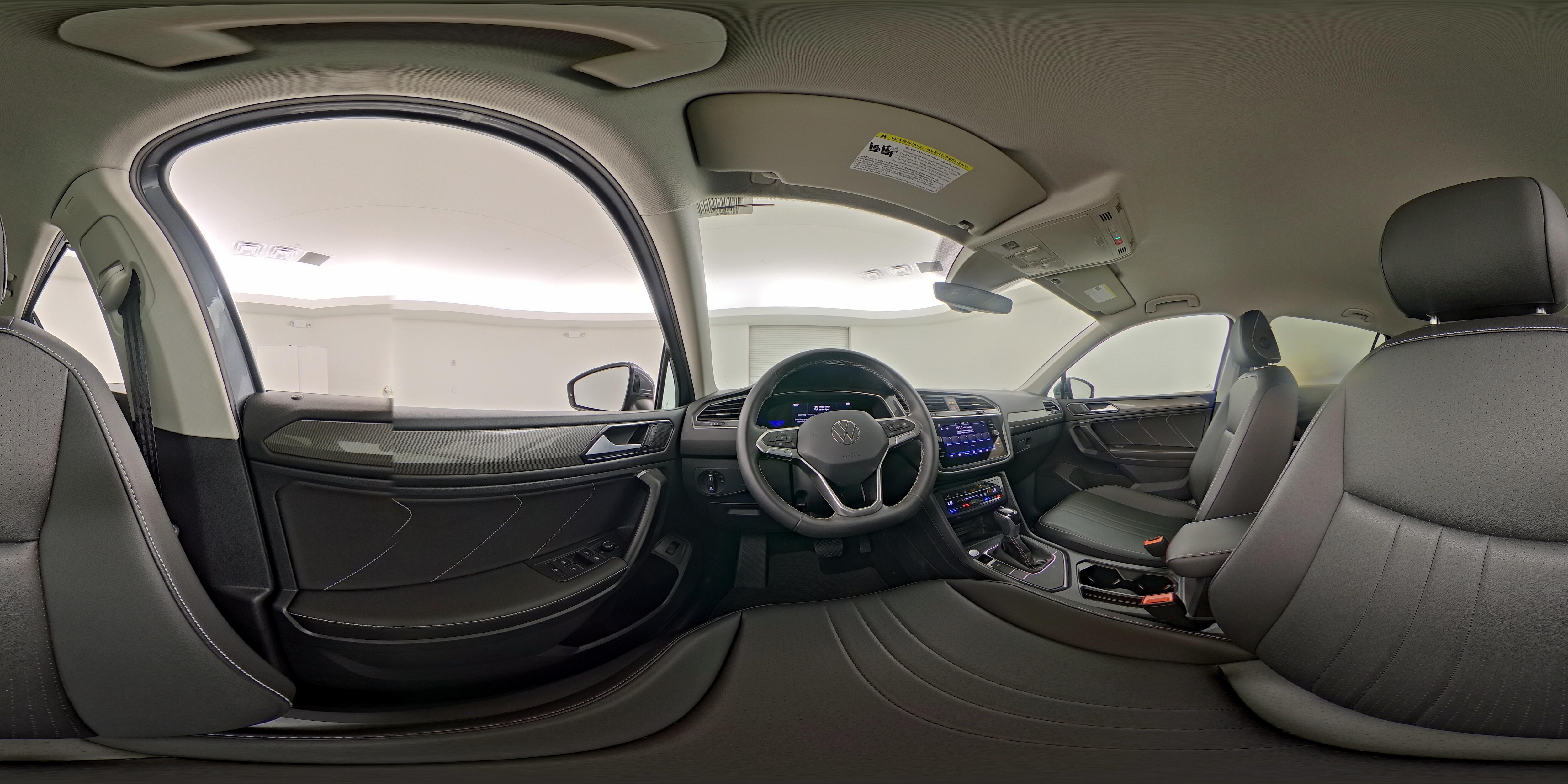 2023 Volkswagen Tiguan SE - Photo 28