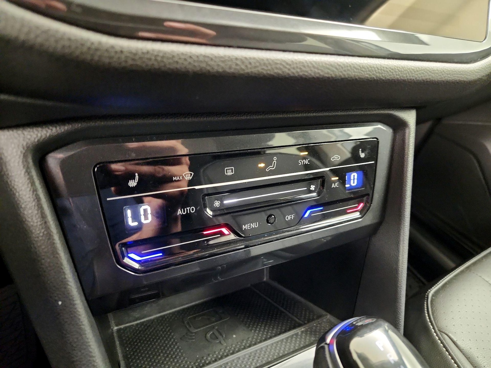 2023 Volkswagen Tiguan SE - Photo 17