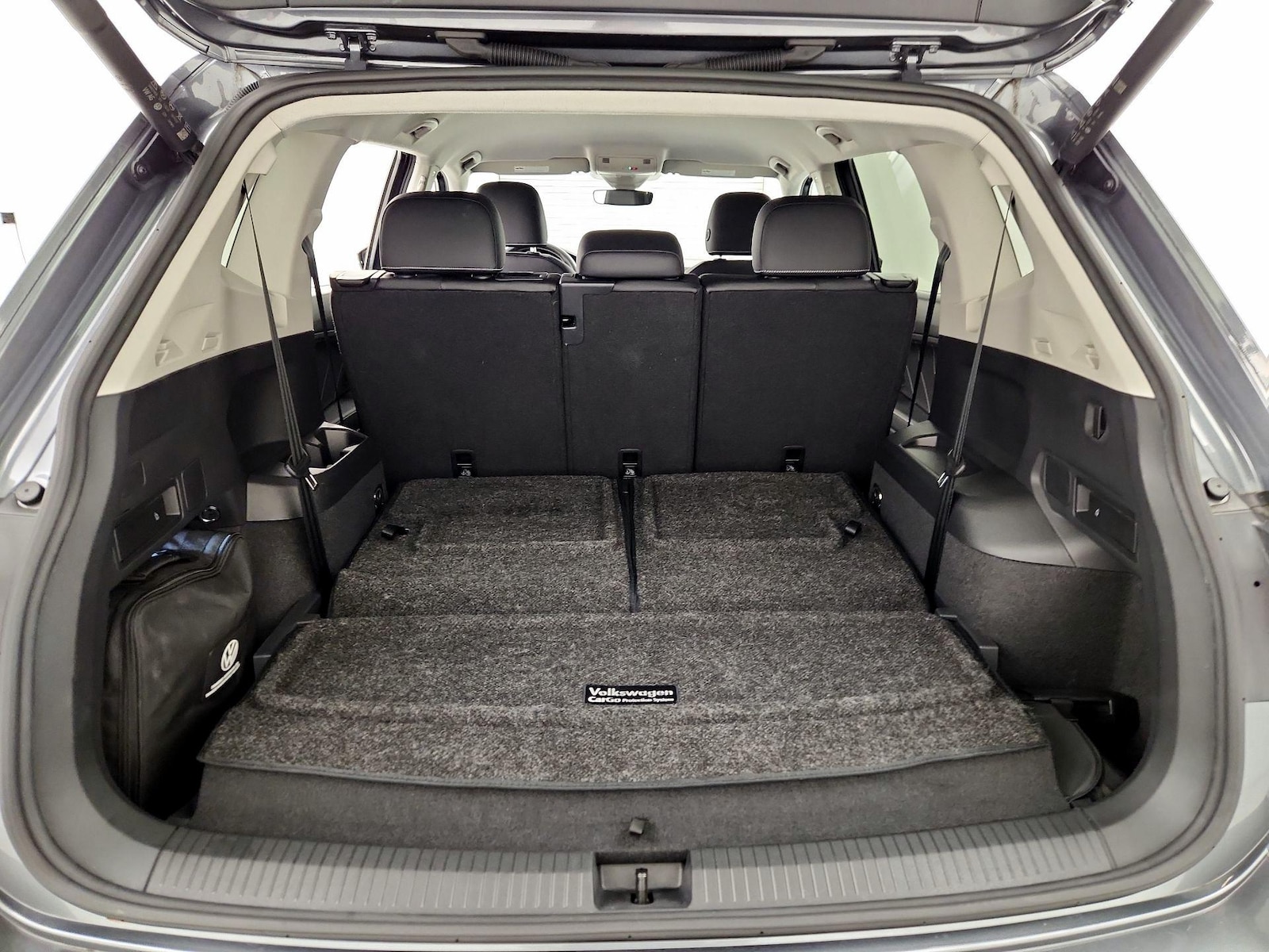 2023 Volkswagen Tiguan SE - Photo 23