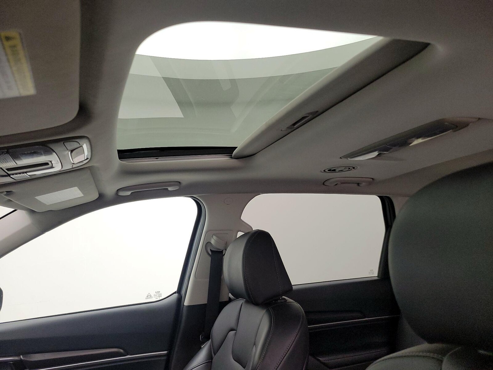 Sunroof(s) & Overhead Airbags