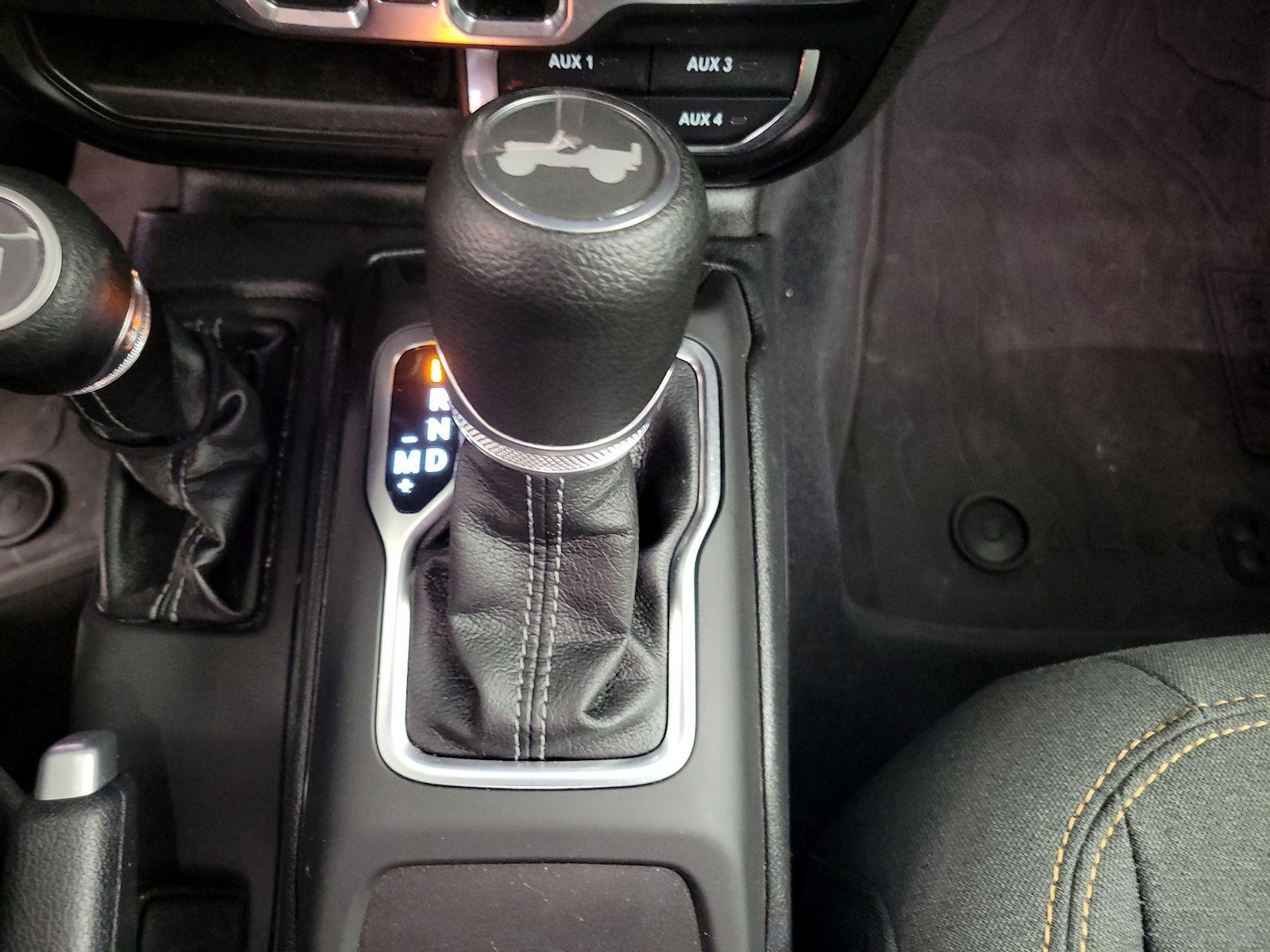 2025 Jeep Wrangler 4-Door Sahara - Photo 18