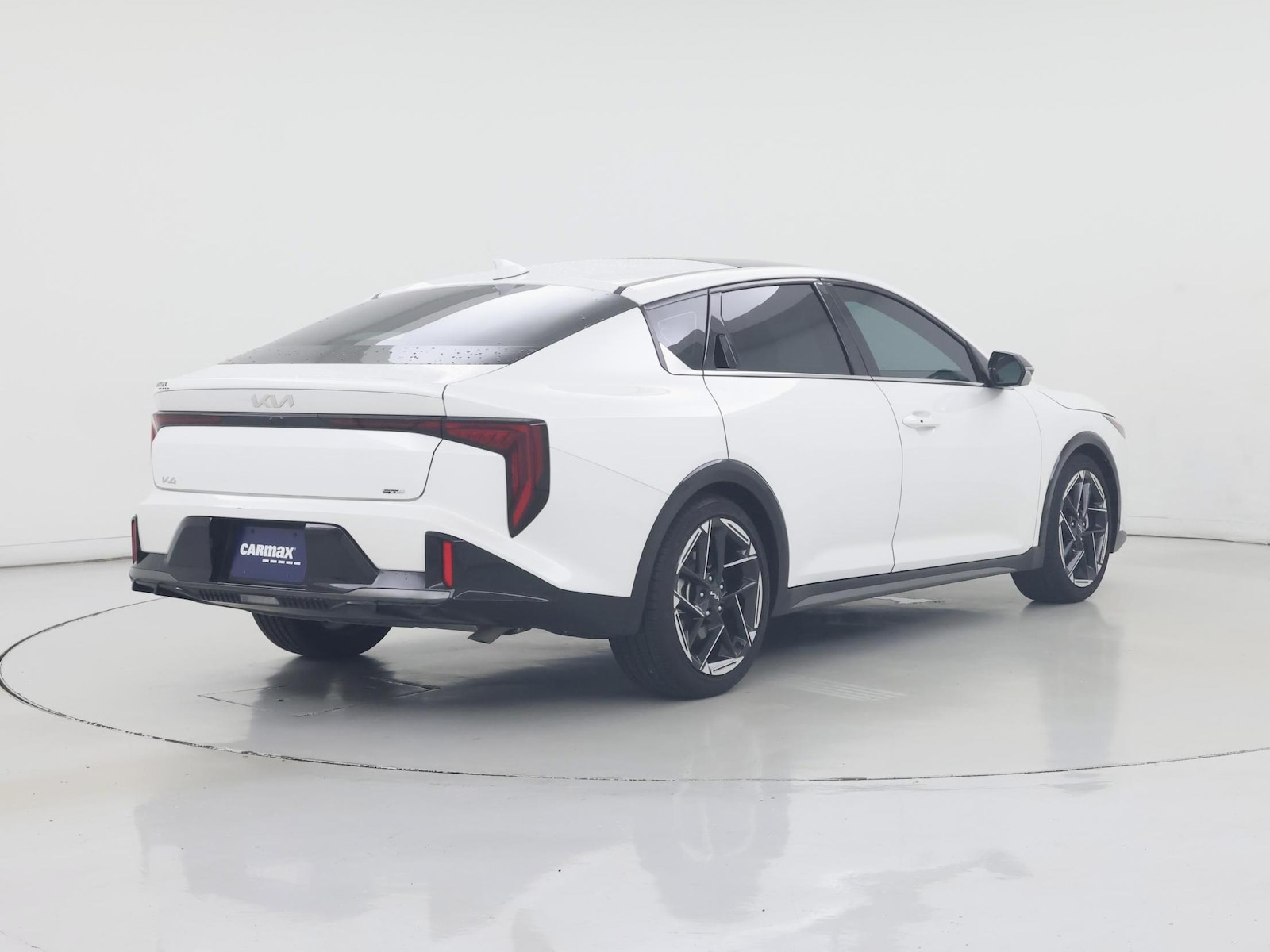 2026 Kia K4 GT-Line - Photo 9