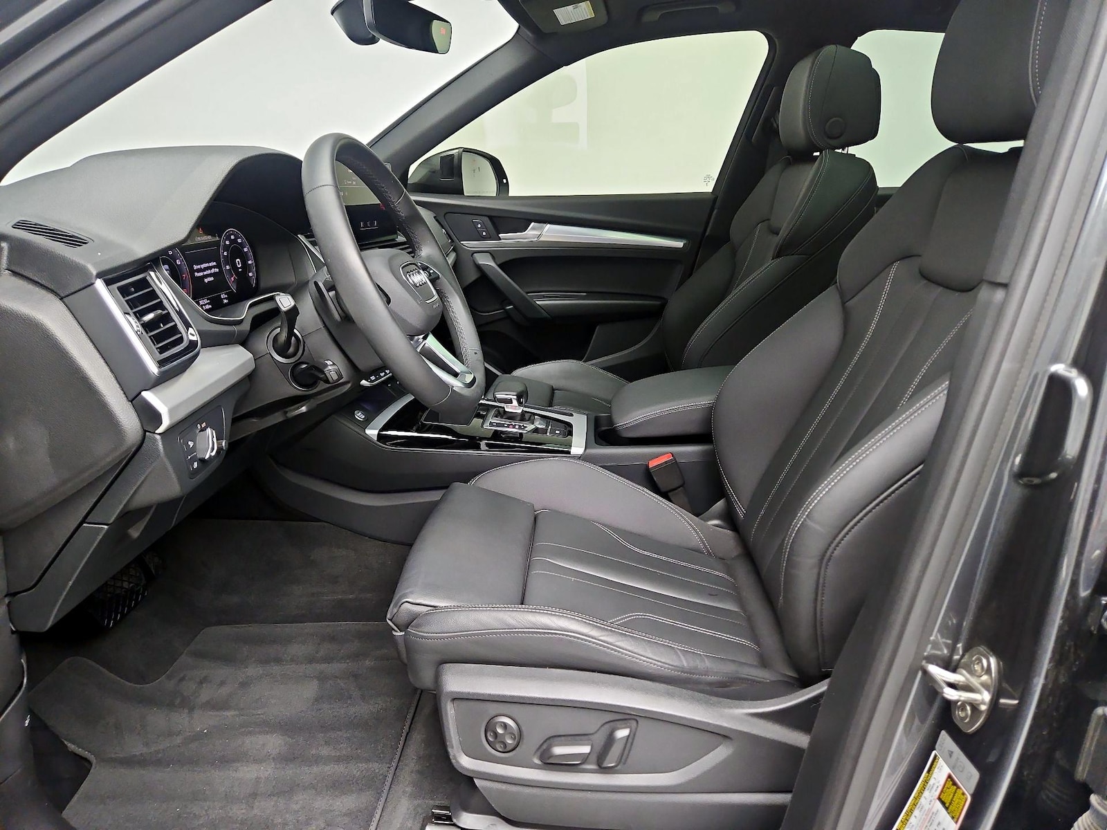 2024 Audi Q5 Premium - Photo 12