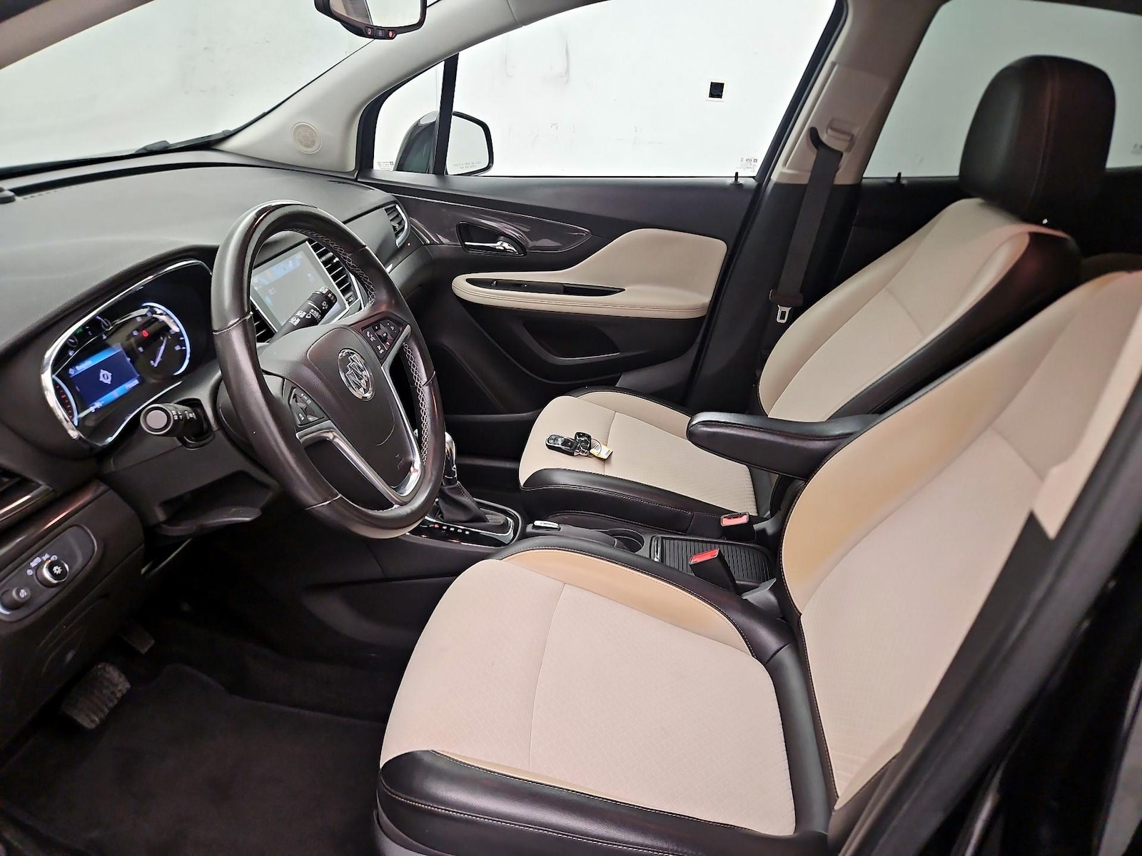 Power Seat(s) & Side Airbags