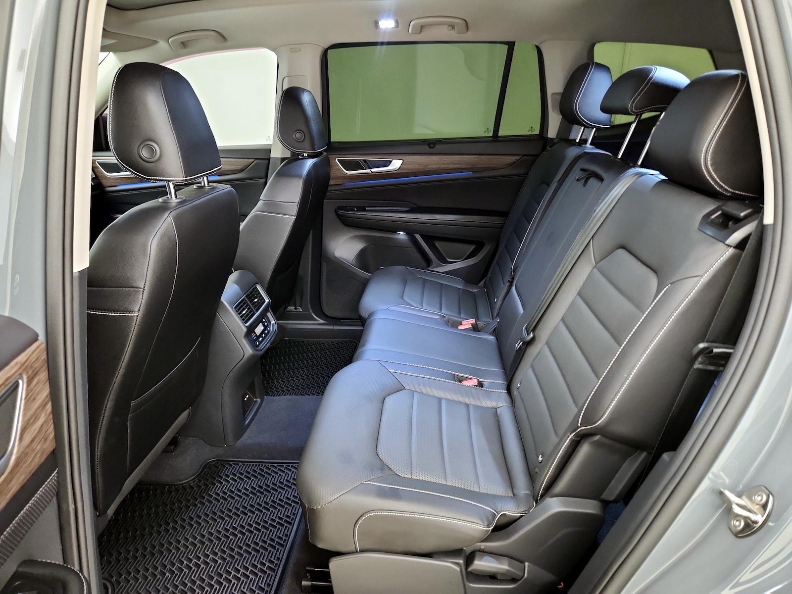 Rear Air Conditioning