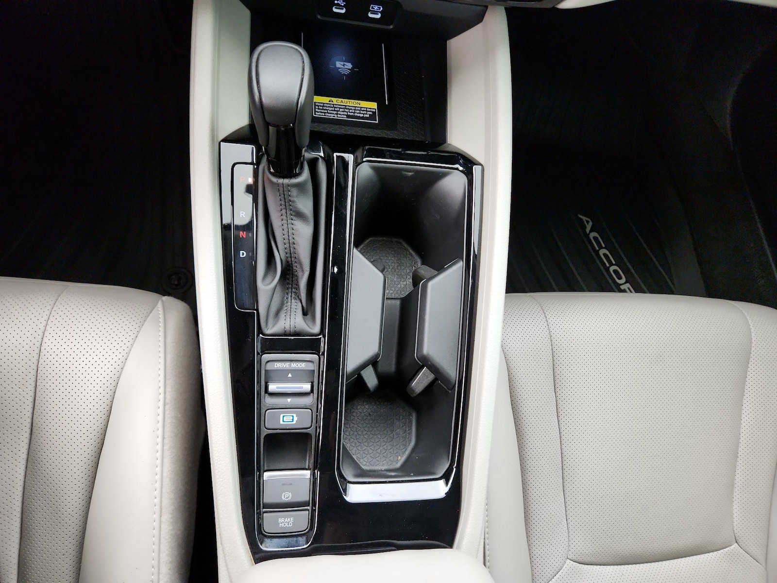 2025 Honda Accord Hybrid EX-L - Photo 17