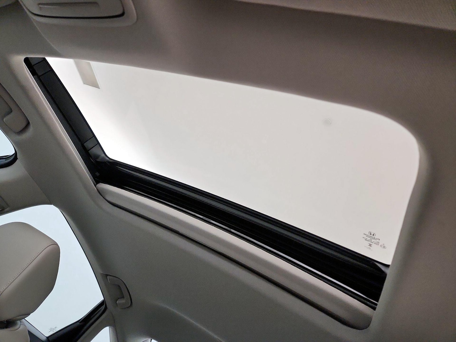 2025 Honda Accord Hybrid EX-L - Photo 19