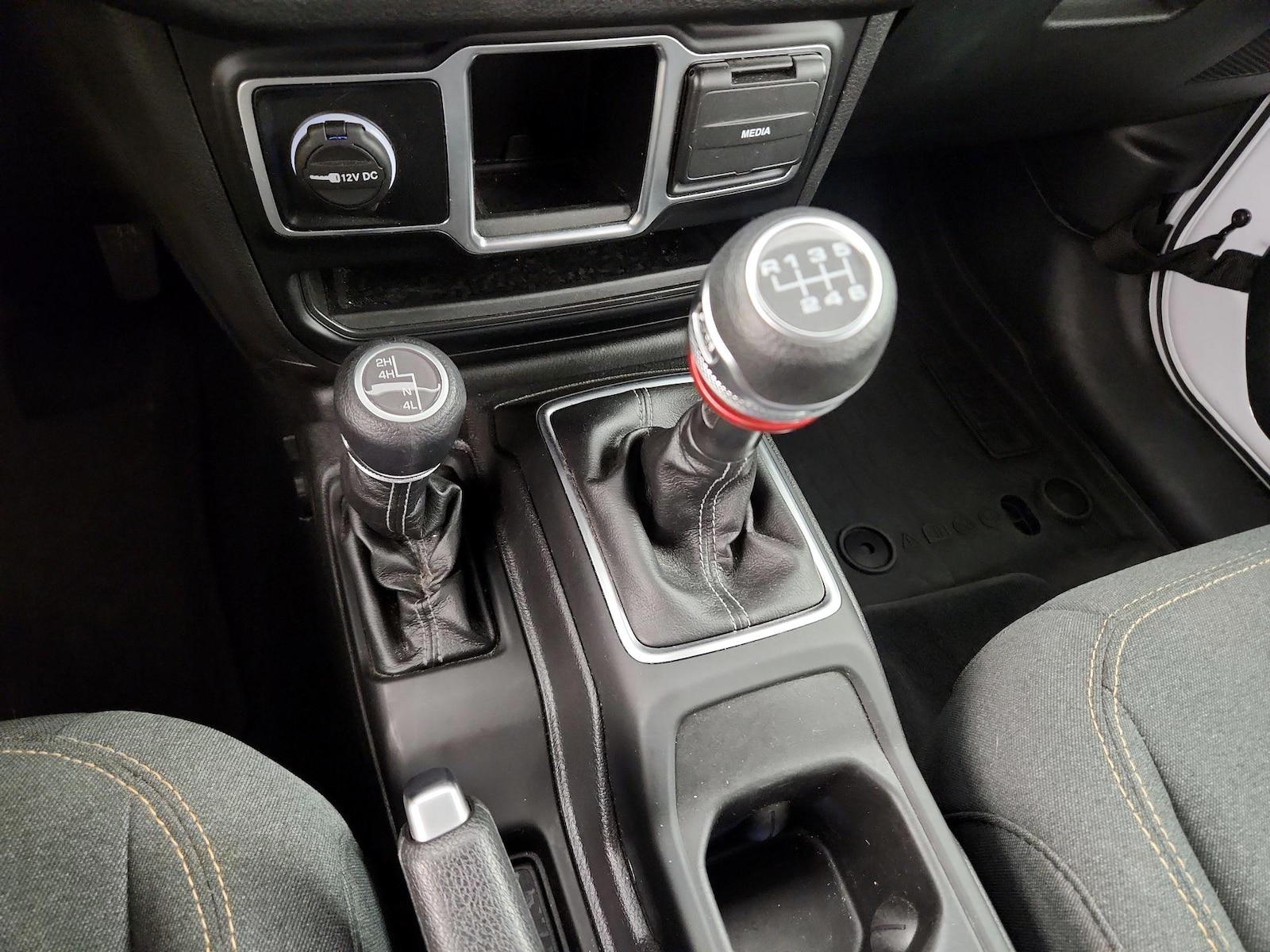 2024 Jeep Wrangler 2-Door Sport - Photo 18