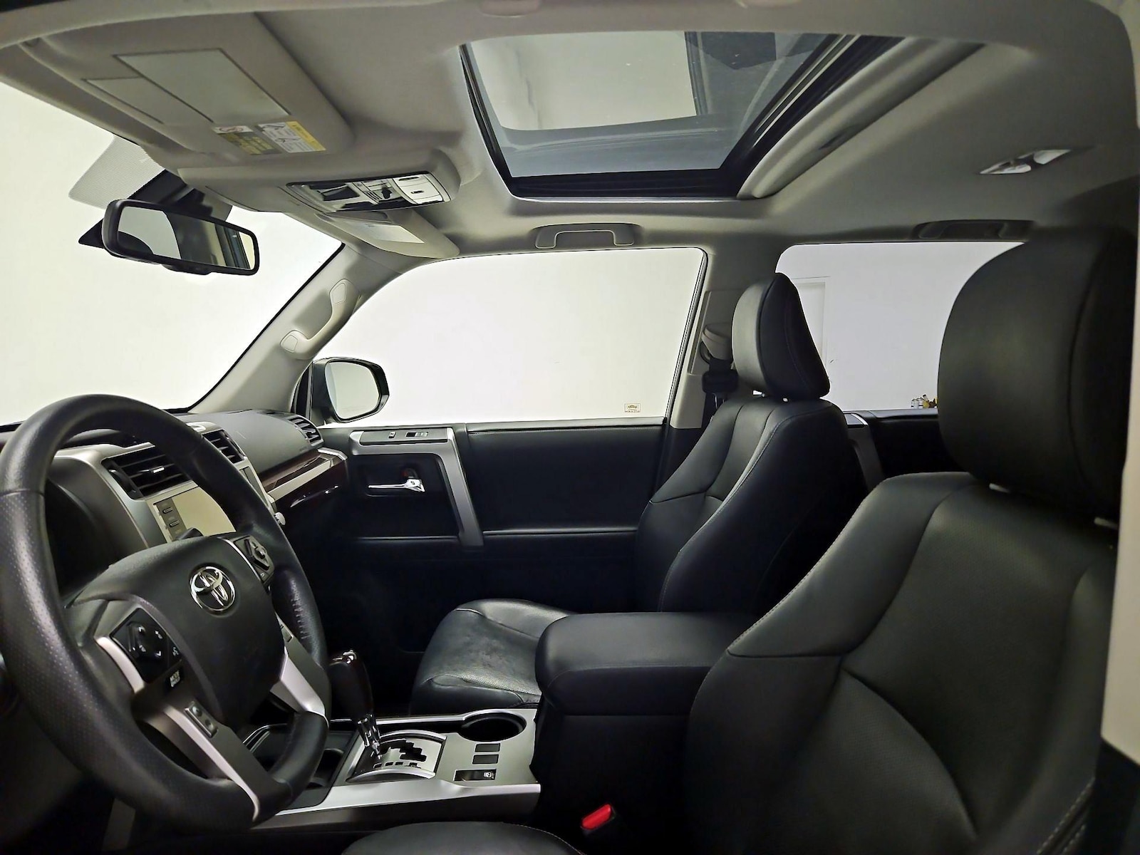 Sunroof(s) & Overhead Airbags