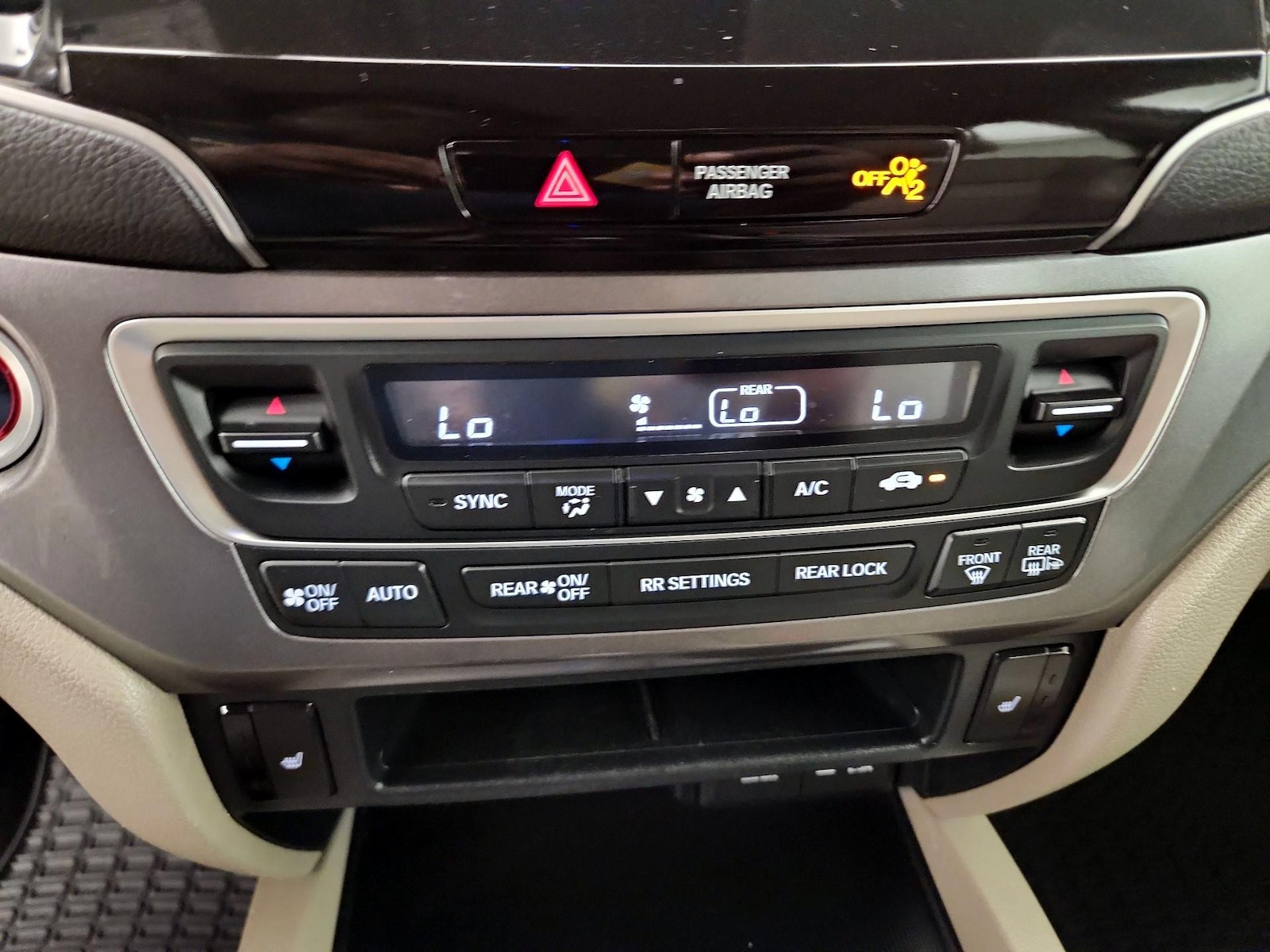 2020 Honda Pilot EX-L - Photo 17