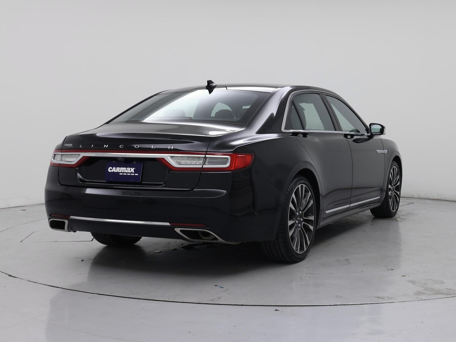 2018 Lincoln Continental Reserve - Photo 9