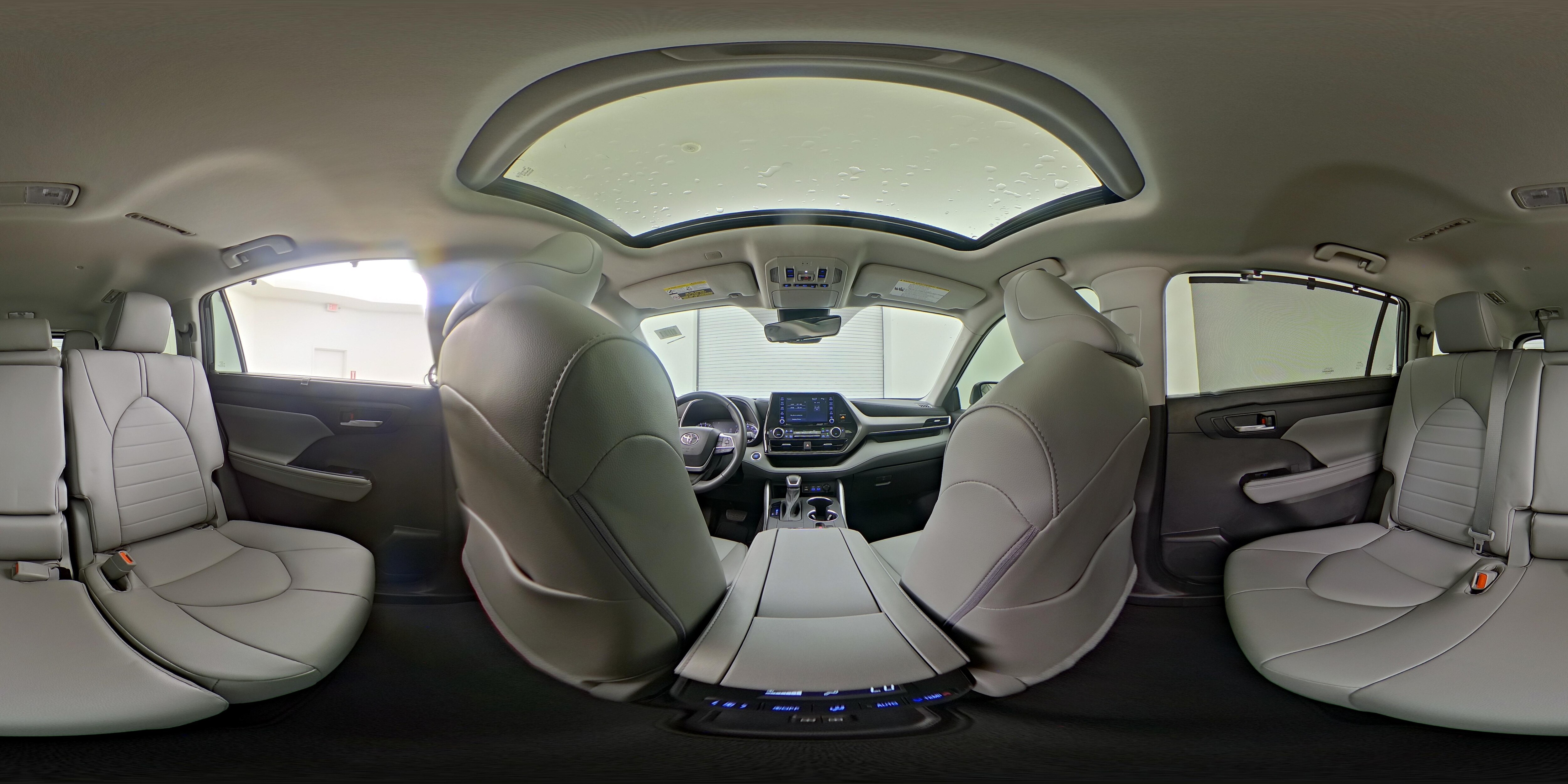 2022 Toyota Highlander XLE - Photo 26