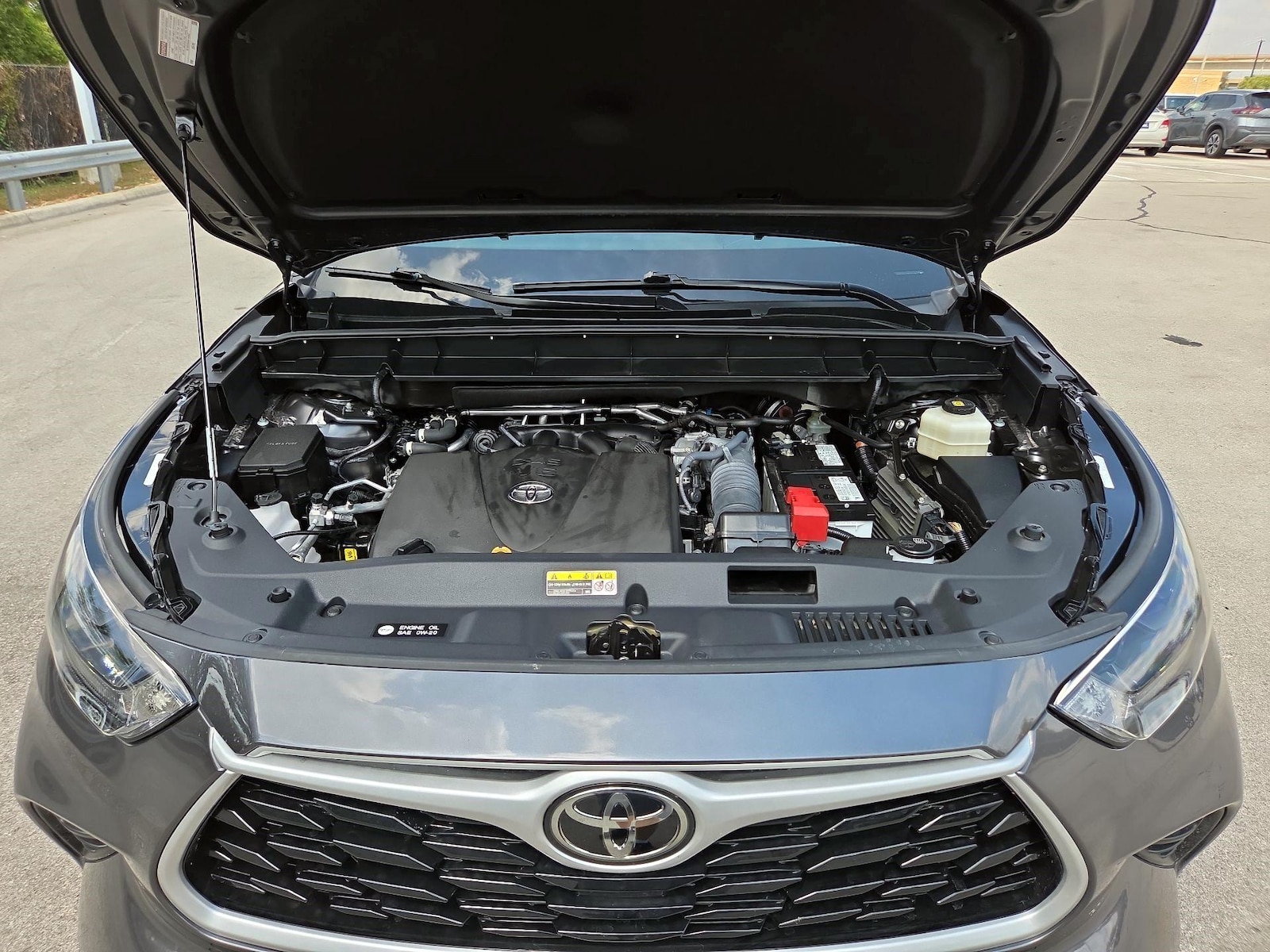 2022 Toyota Highlander XLE - Photo 15