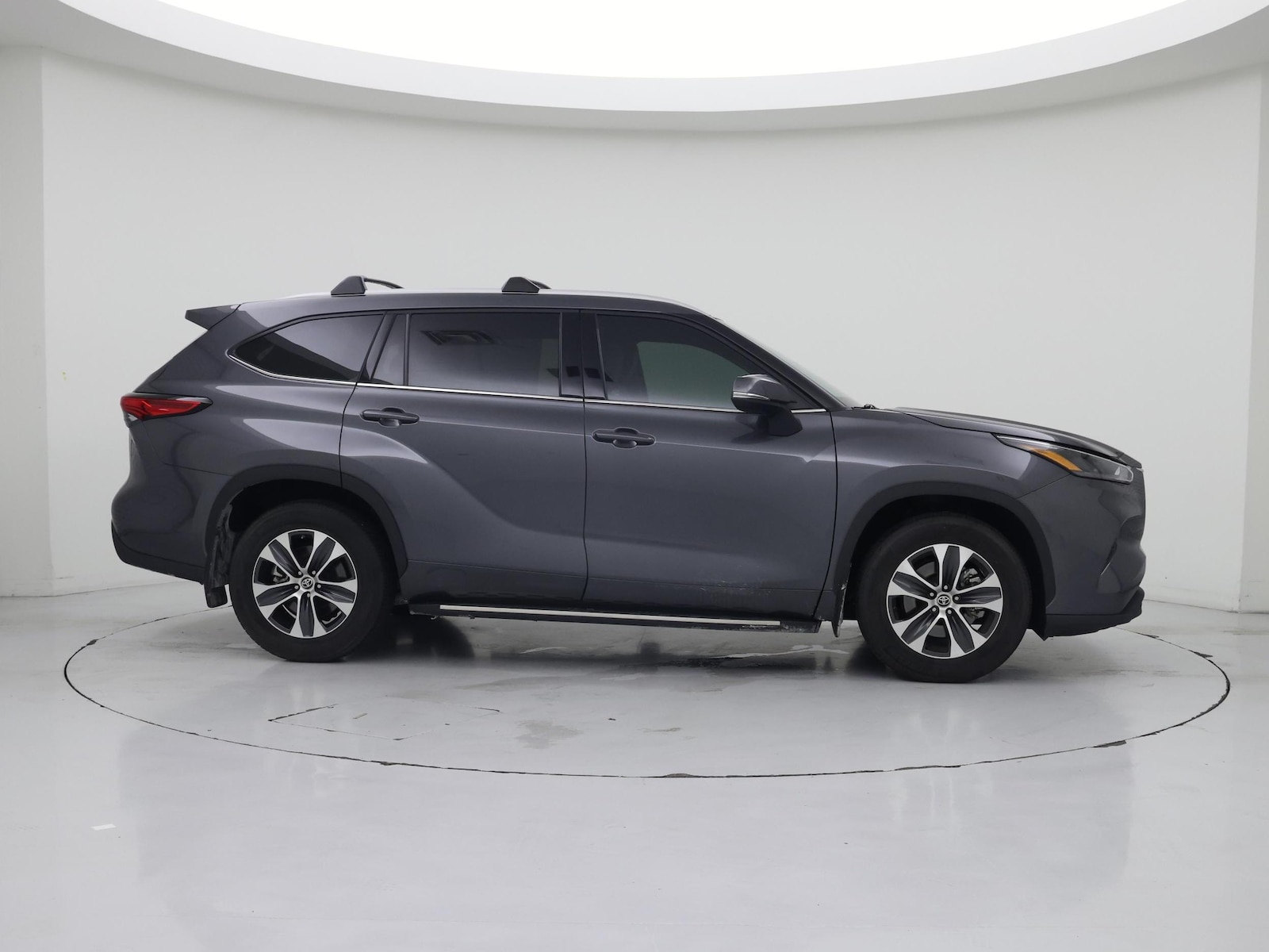 2022 Toyota Highlander XLE - Photo 21