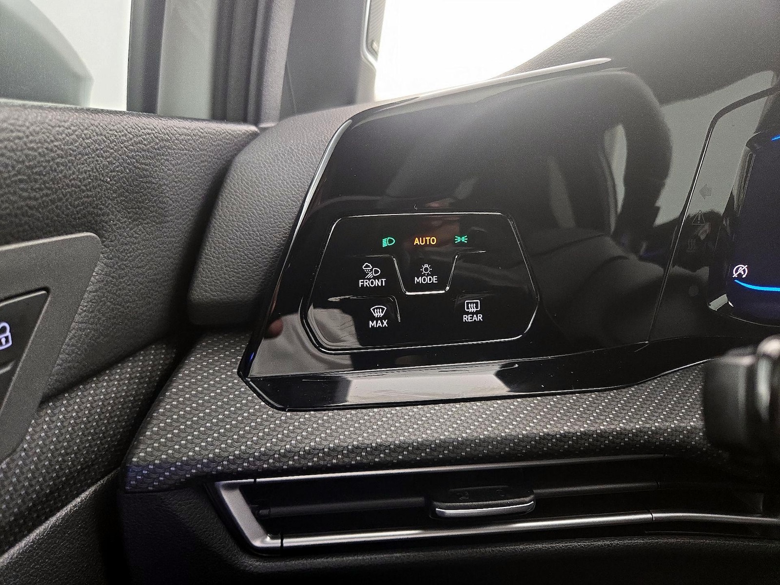 2022 Volkswagen Golf R R - Photo 14