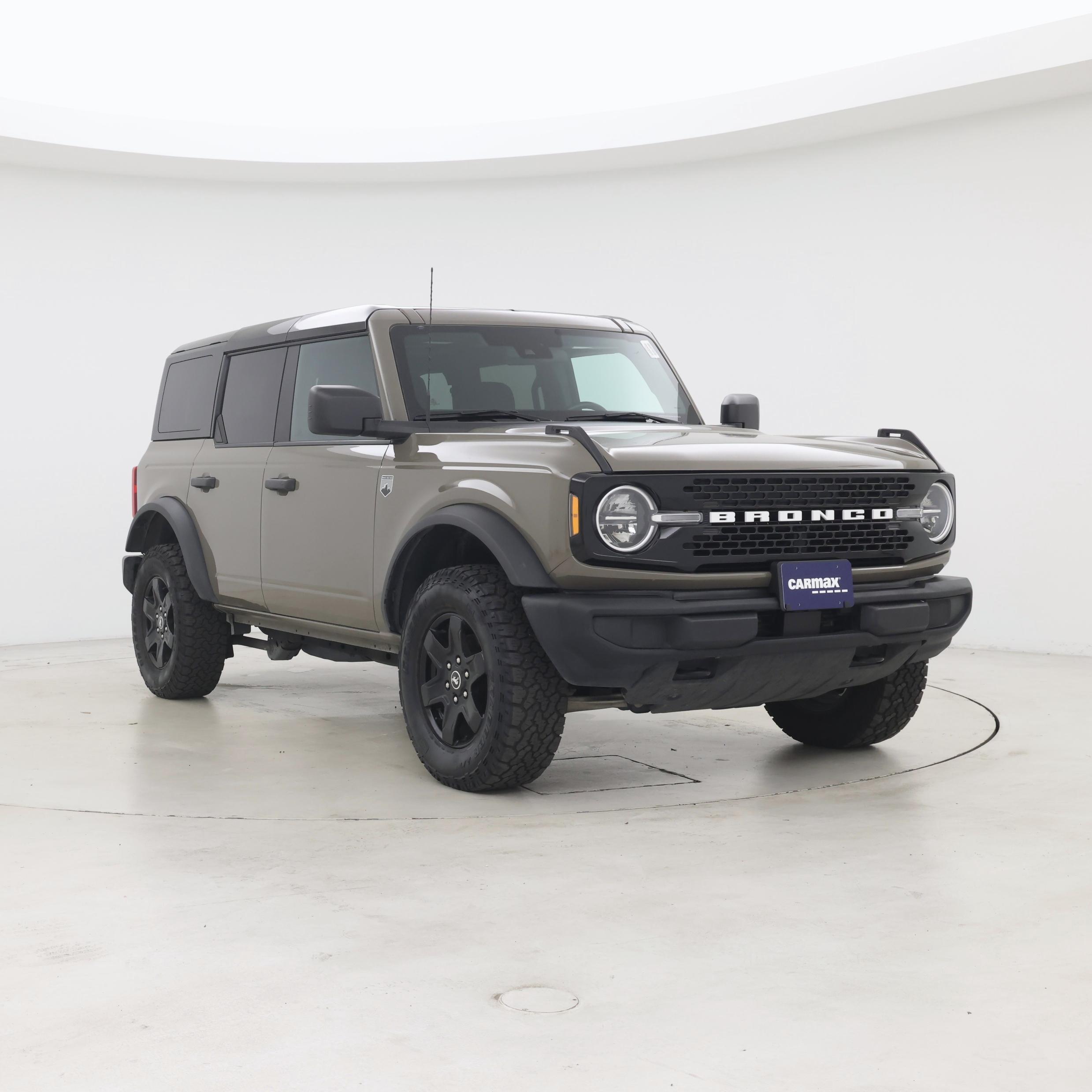 Gray 2025 Ford Bronco SUV / Crossover Four-Wheel Drive Manual