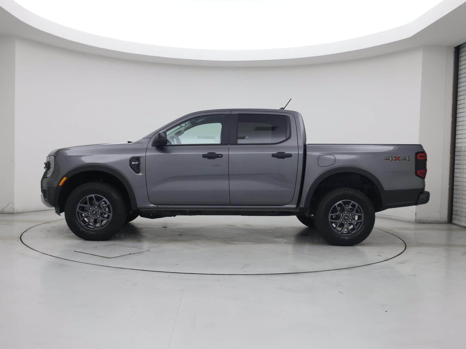 2026 Ford Ranger XLT - Photo 4
