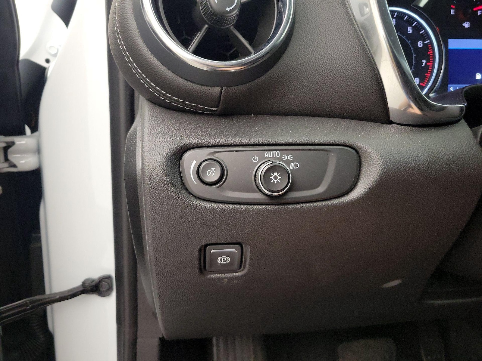 2026 Chevrolet Blazer 2LT - Photo 14