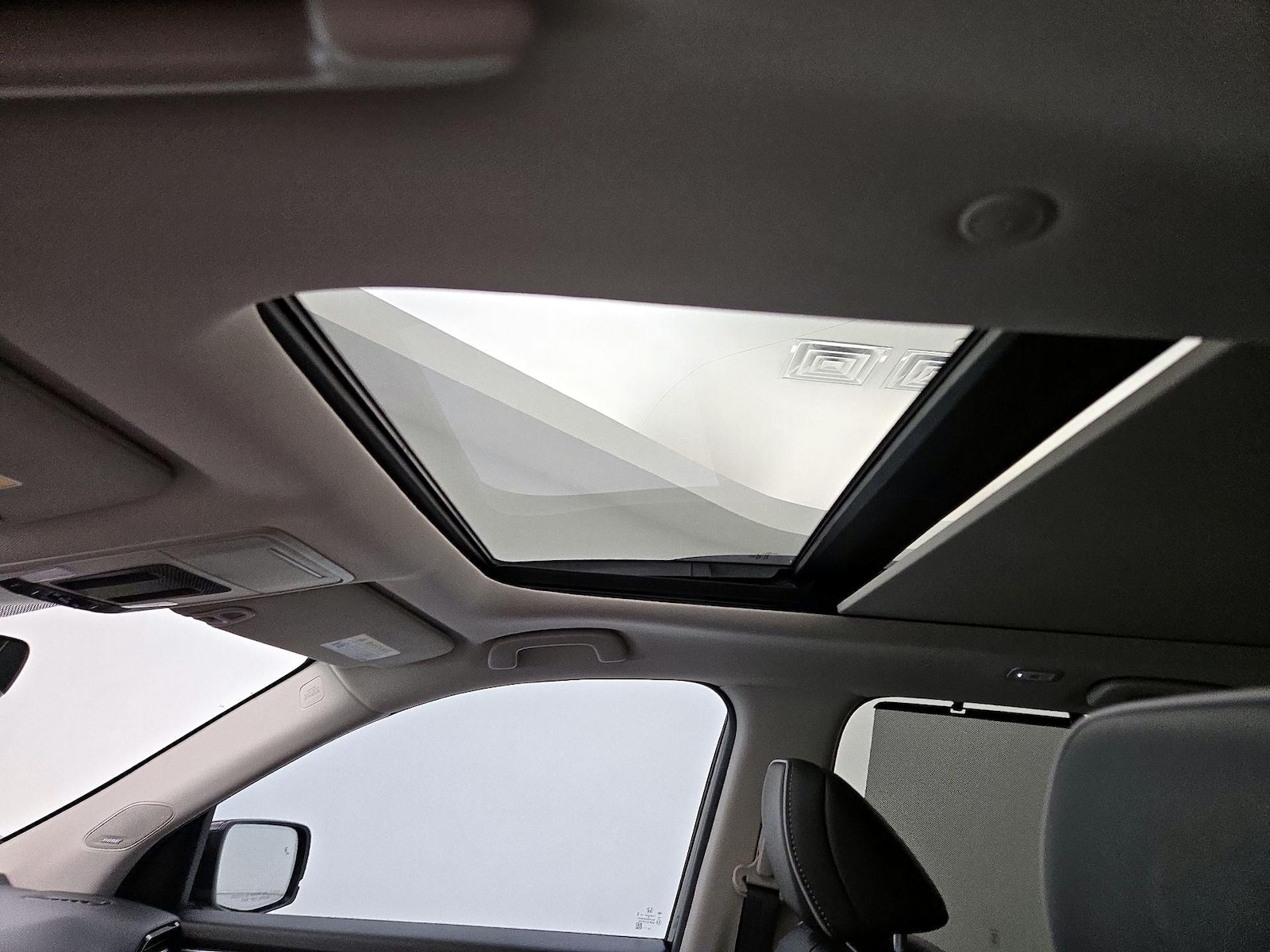 2025 Honda Pilot Elite - Photo 20