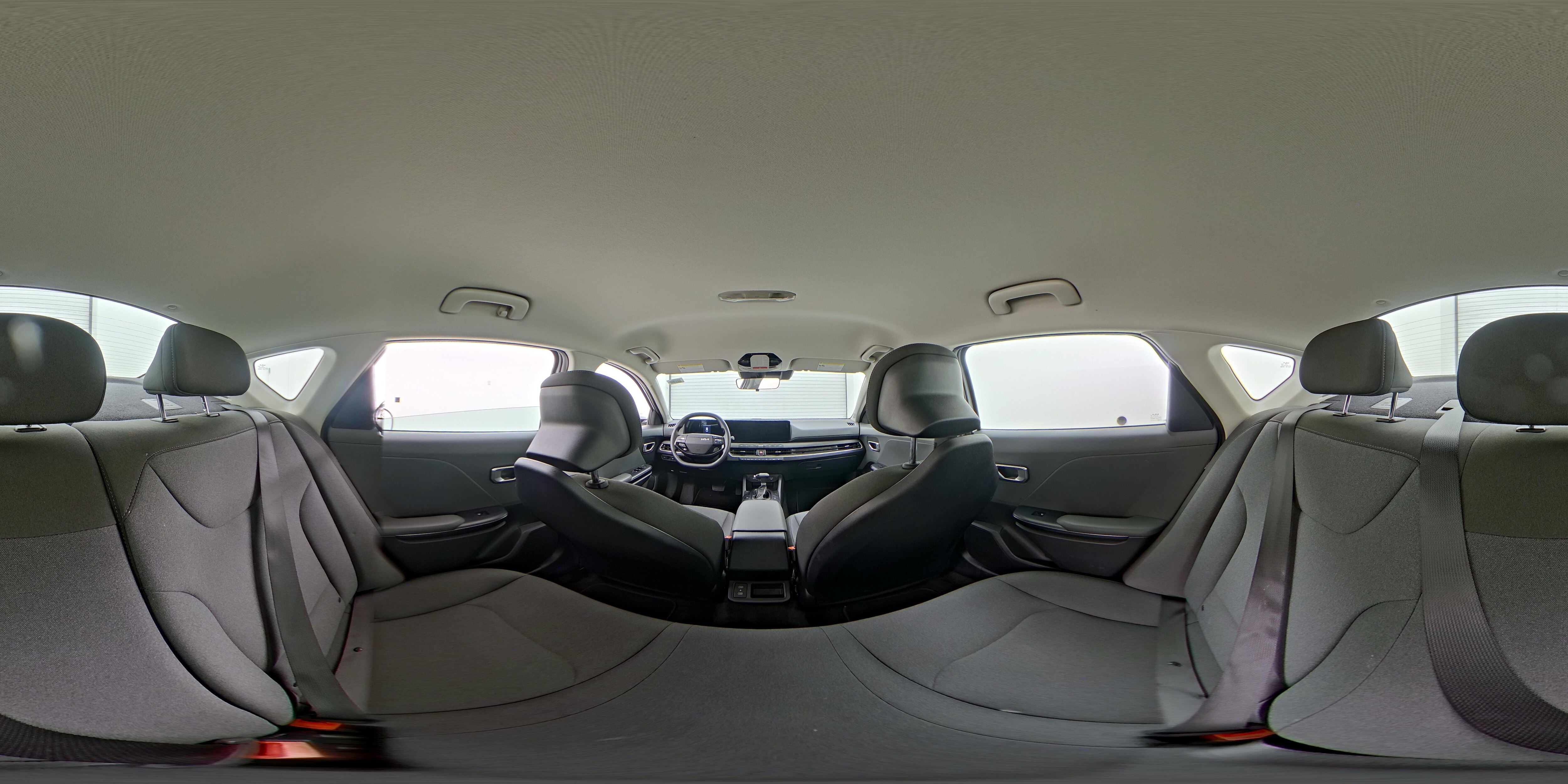 2025 Kia K4 LXS - Photo 25