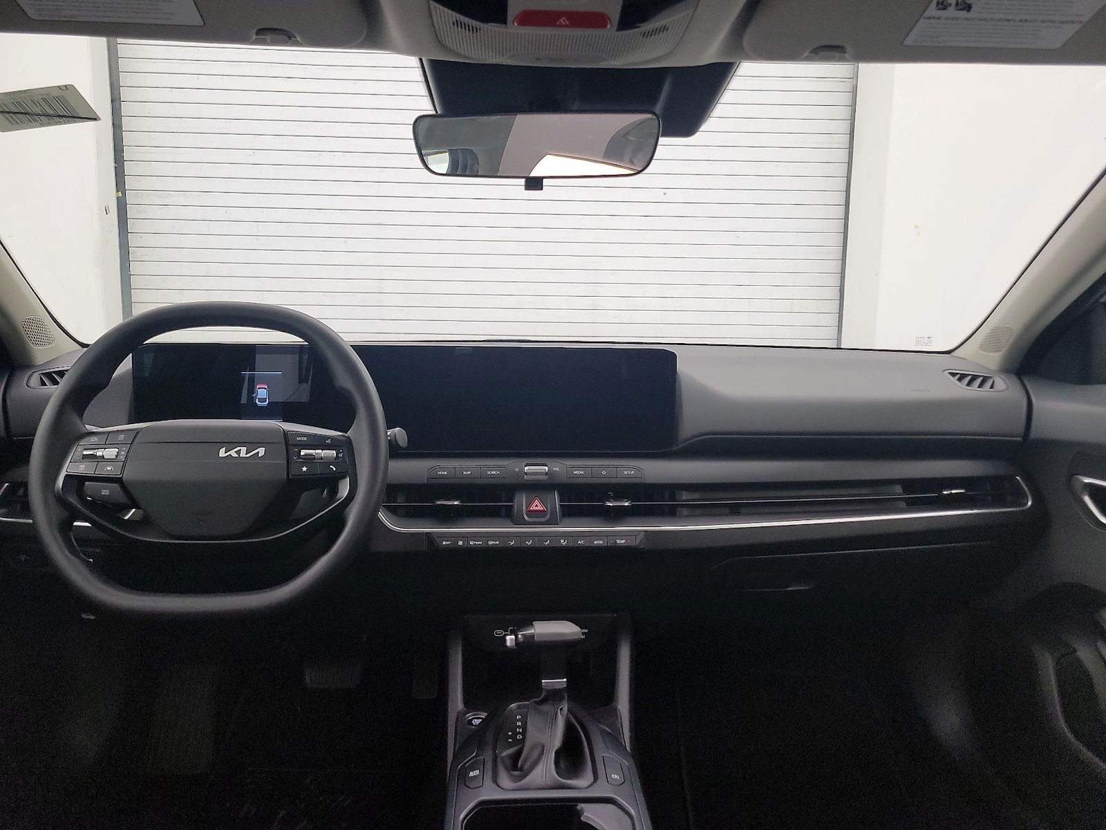2025 Kia K4 LXS - Photo 10