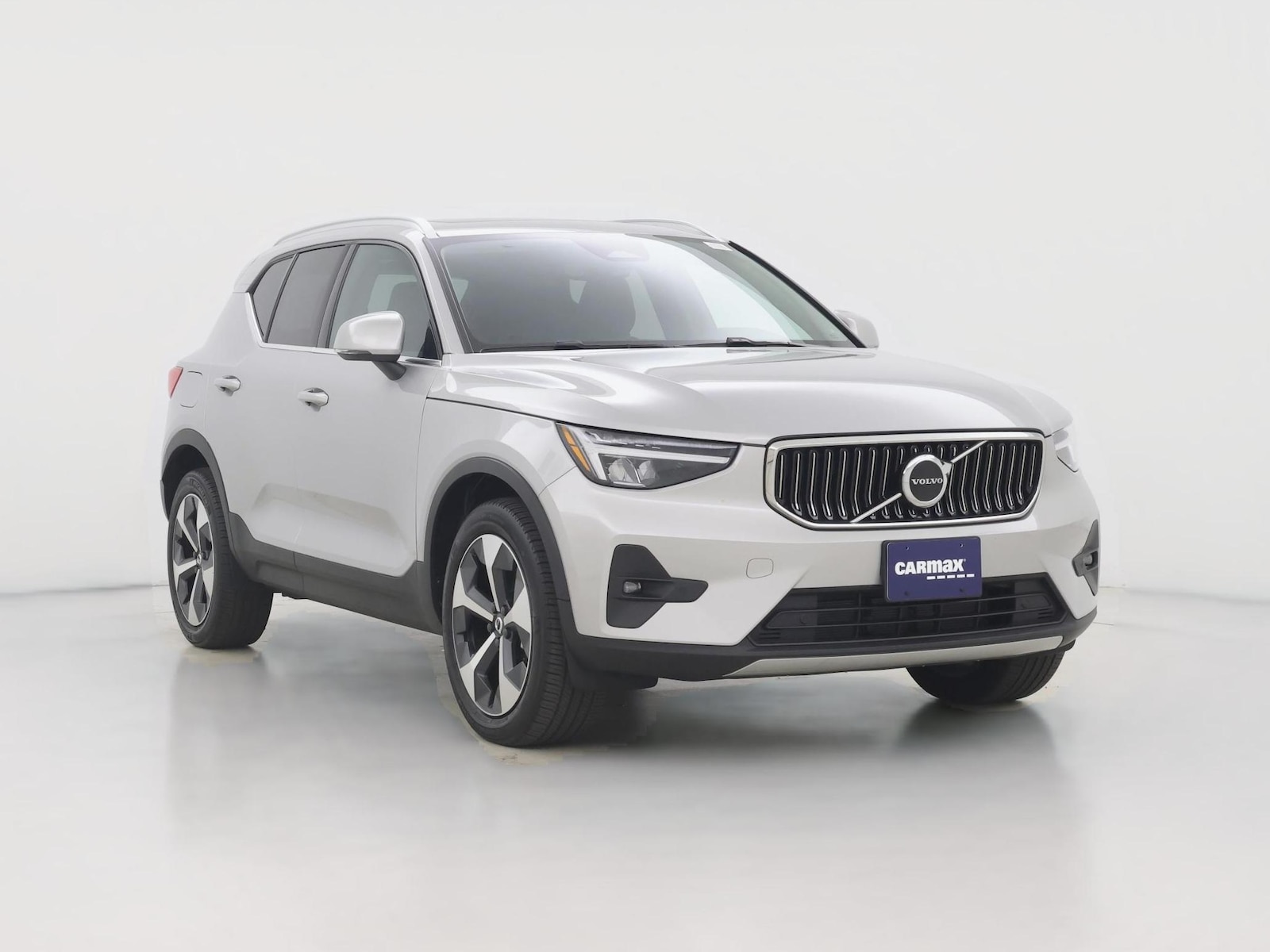 2023 Volvo XC40
