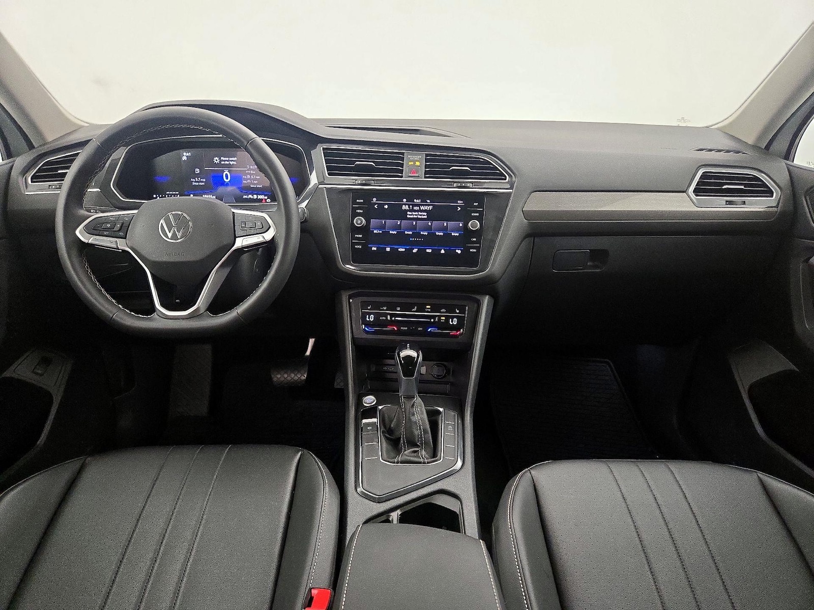 2024 Volkswagen Tiguan SE - Photo 10