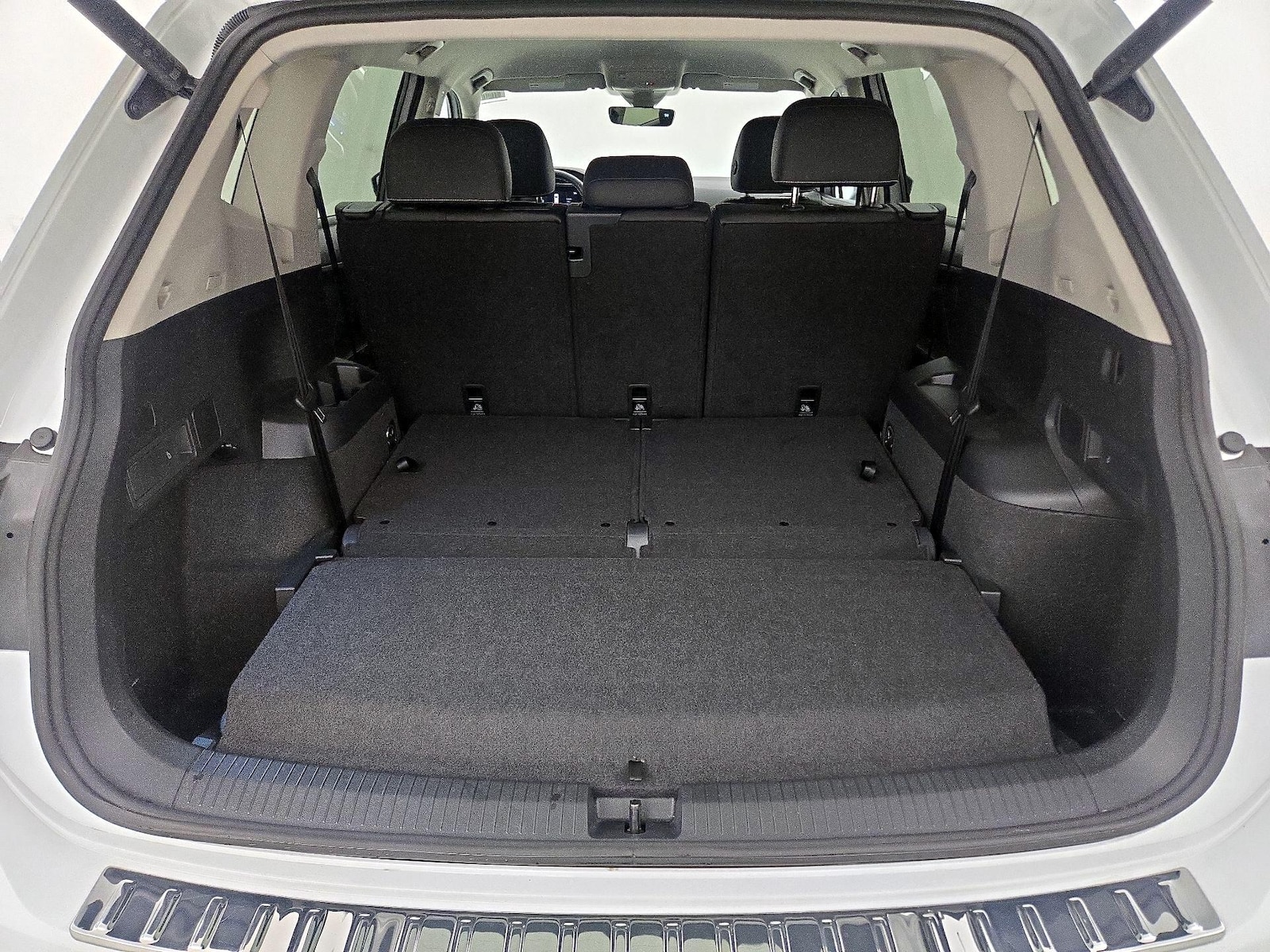 2024 Volkswagen Tiguan SE - Photo 21