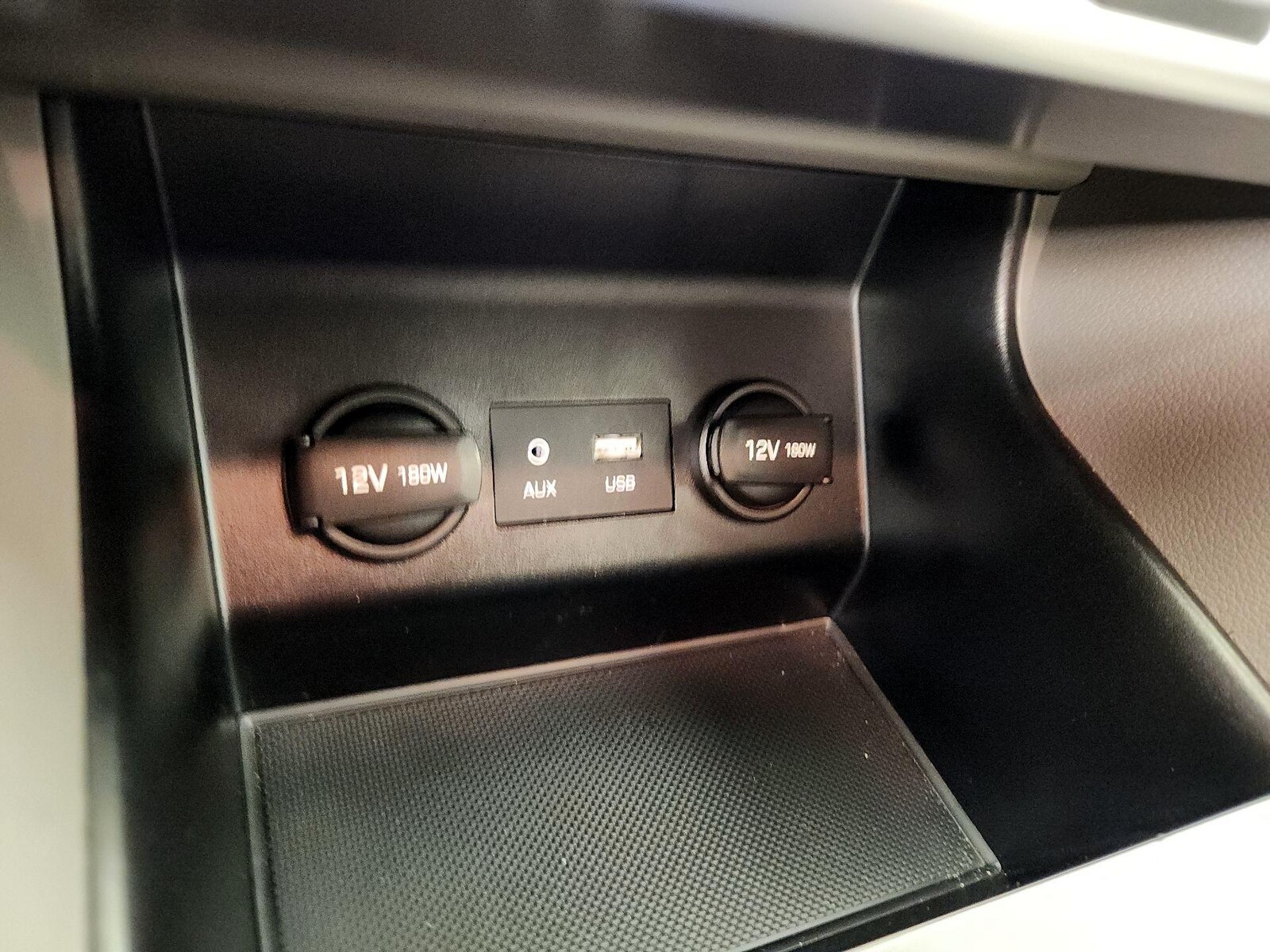2020 Hyundai Elantra SE - Photo 19
