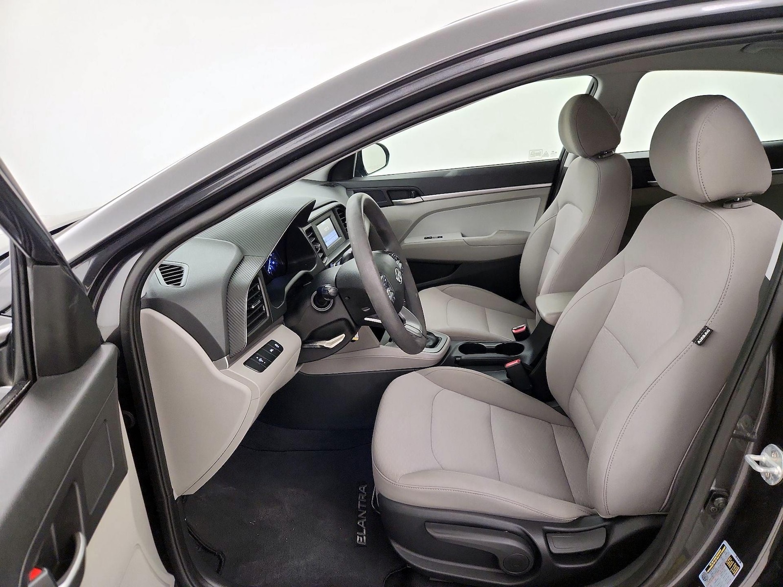 2020 Hyundai Elantra SE - Photo 12