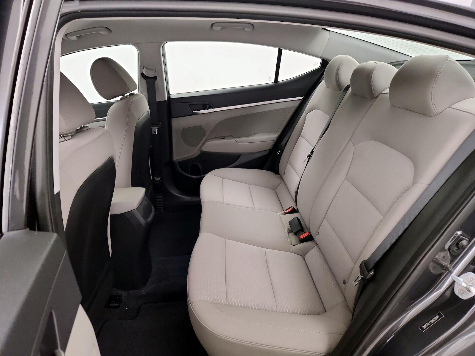 2020 Hyundai Elantra SE - Photo 20