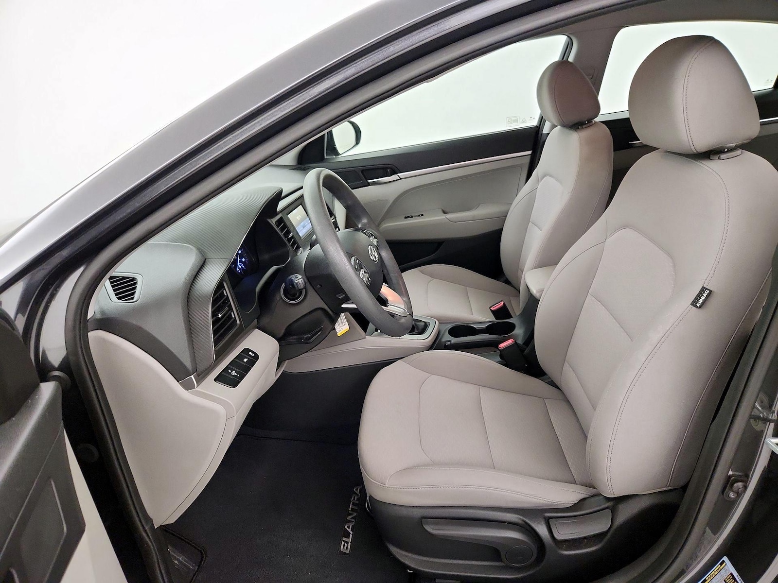 2020 Hyundai Elantra SE - Photo 12