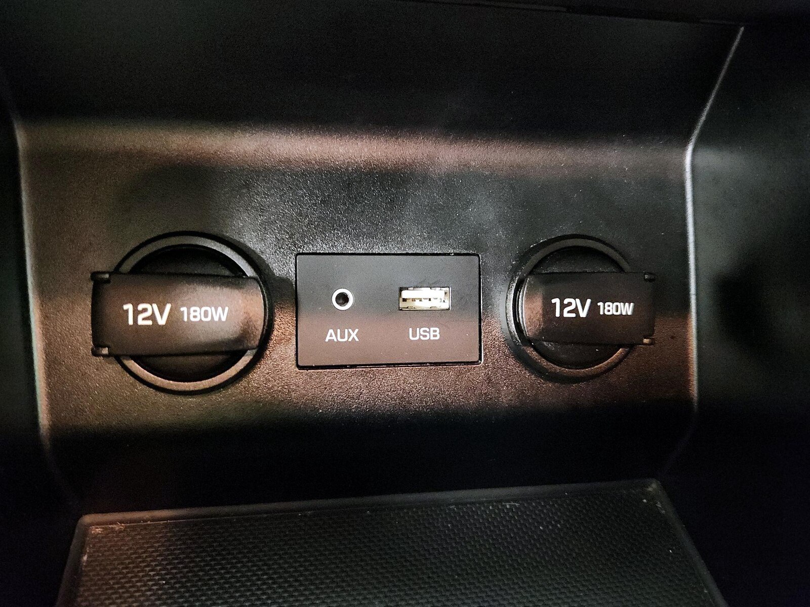2020 Hyundai Elantra SE - Photo 19
