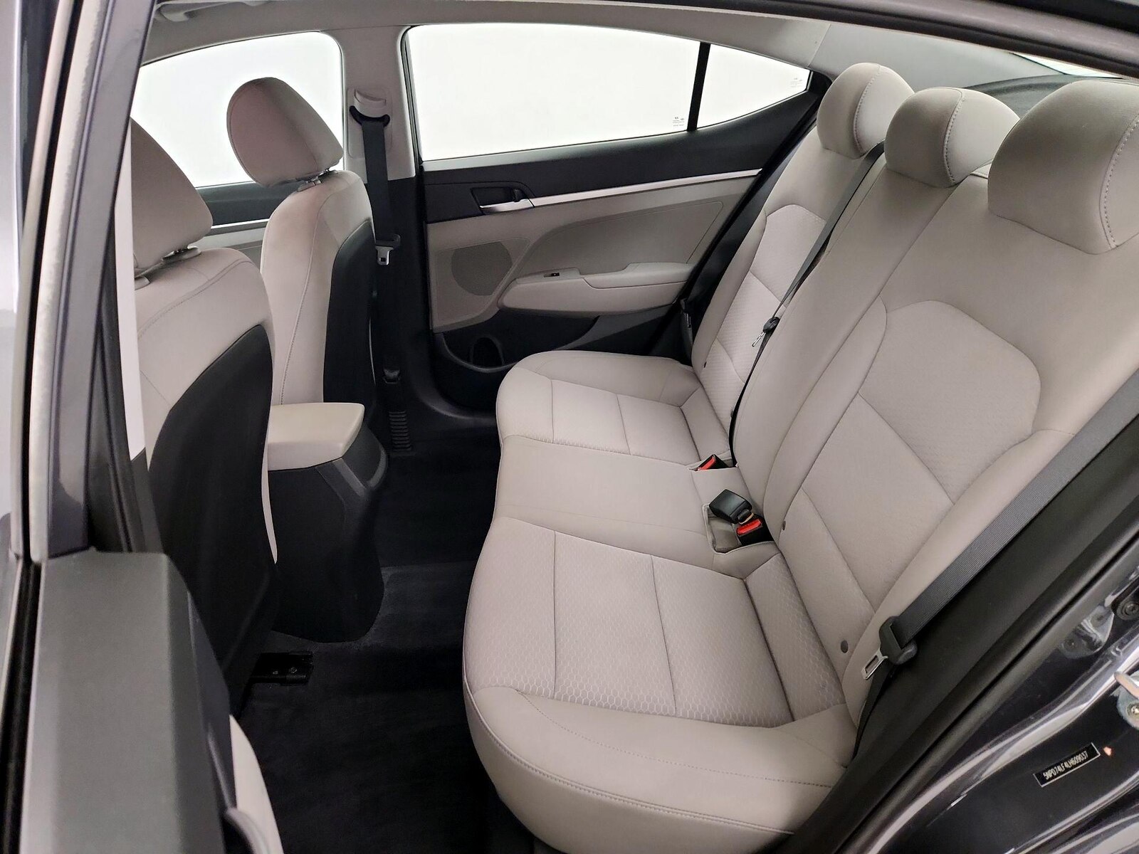 2020 Hyundai Elantra SE - Photo 20