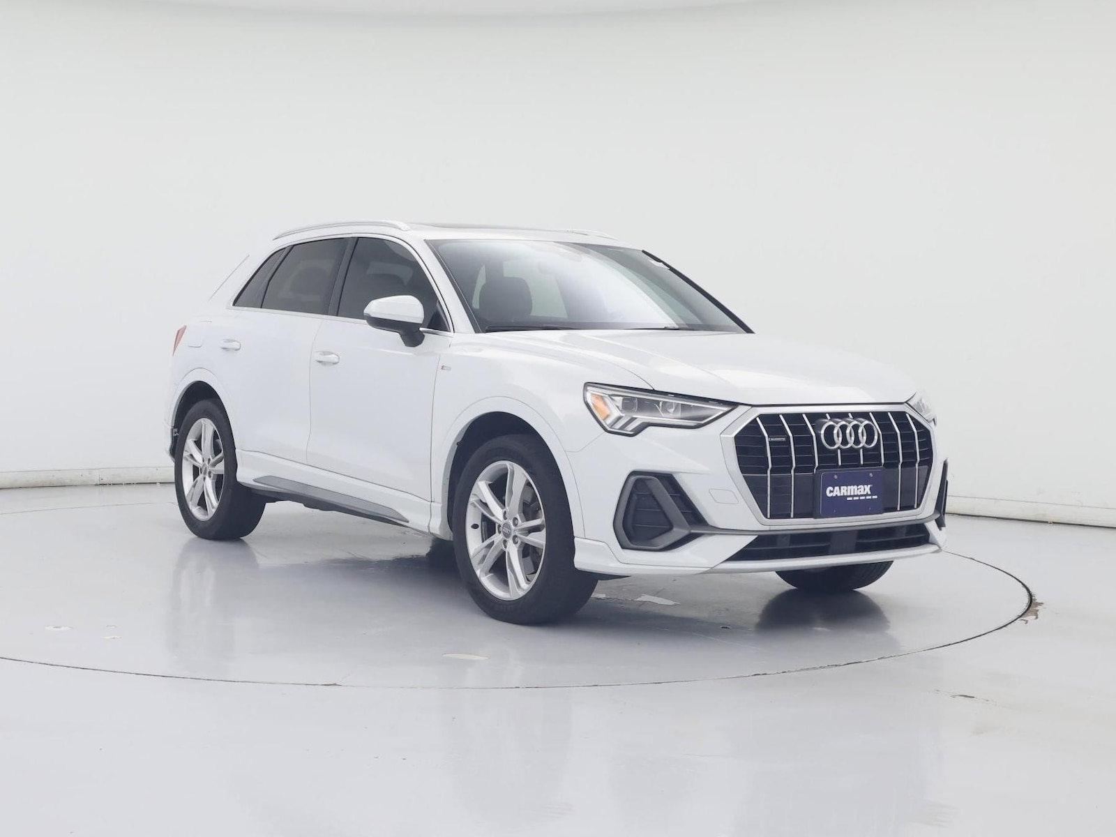 2020 Audi Q3 S Line Premium Plus - Photo 2
