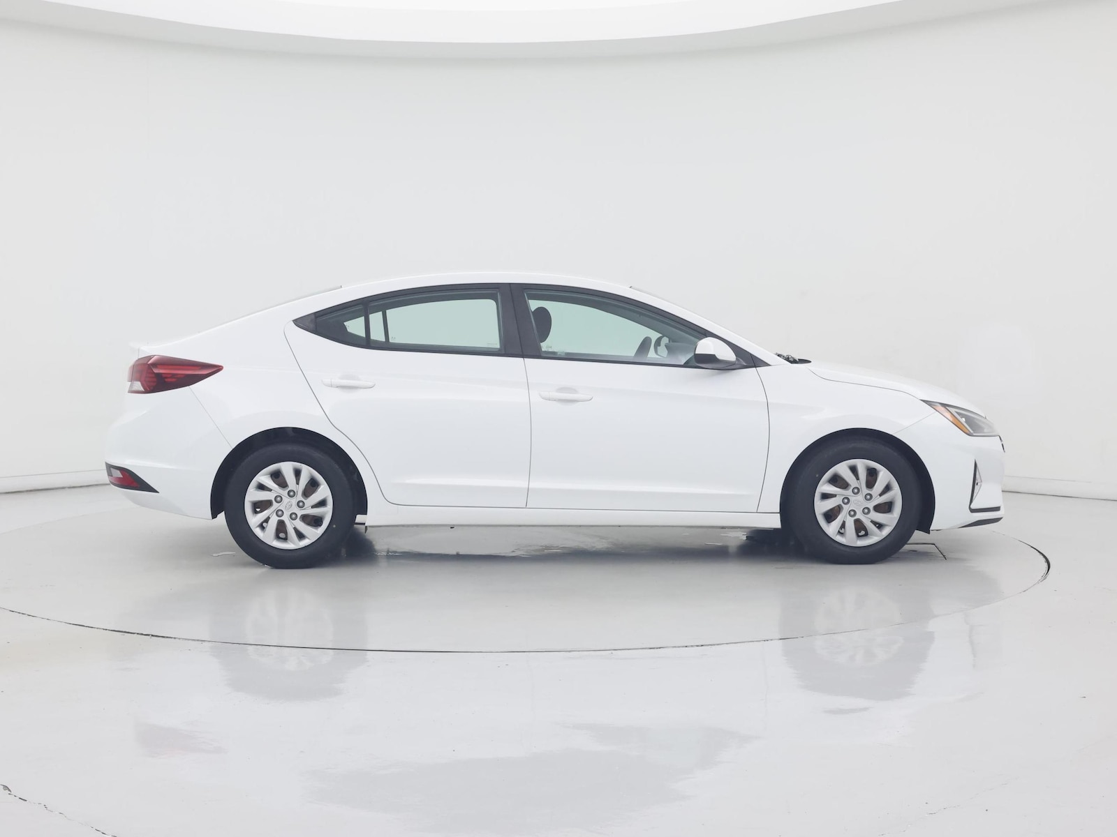 2020 Hyundai Elantra SE - Photo 8