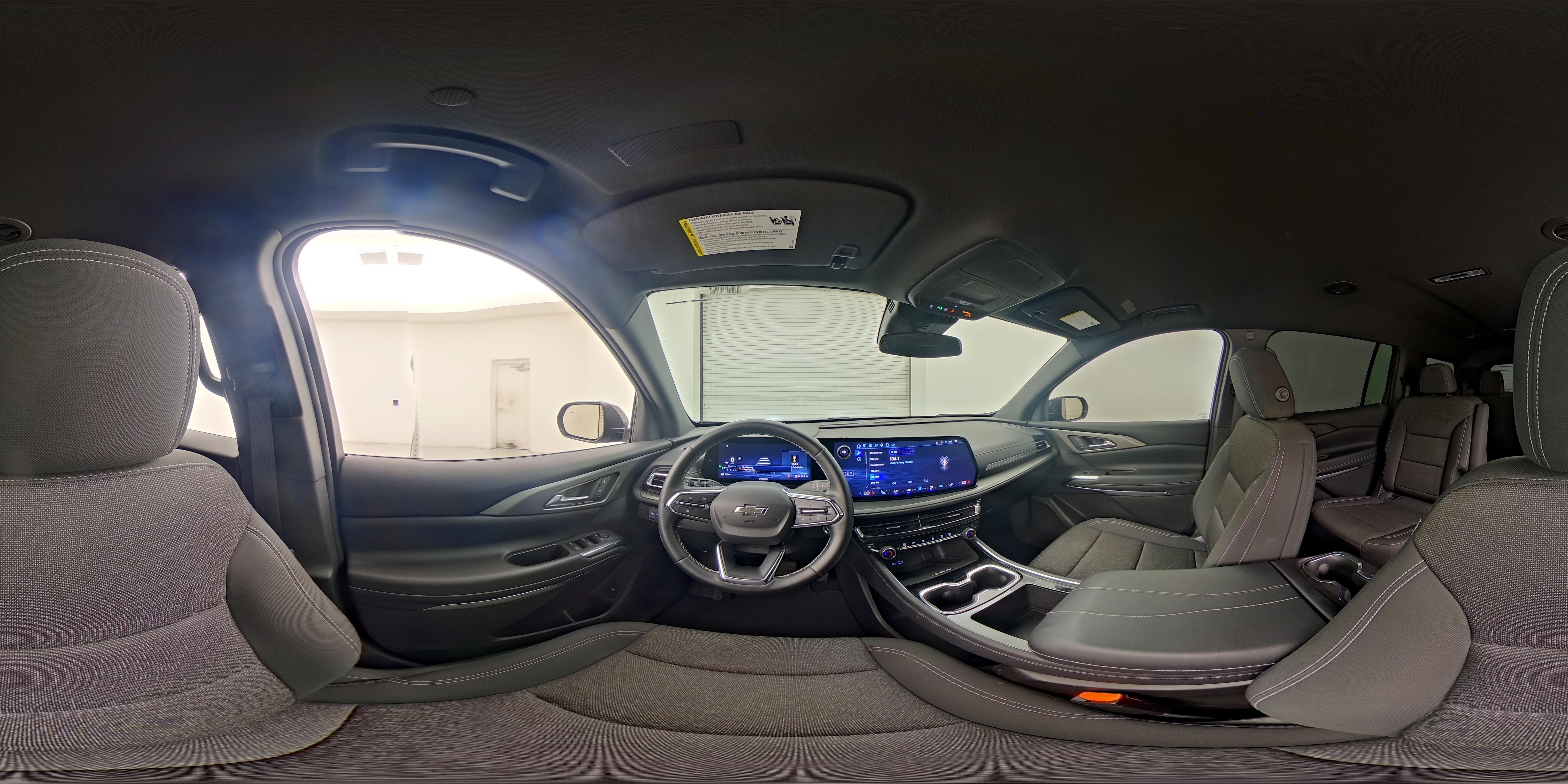 2025 Chevrolet Traverse LT - Photo 29
