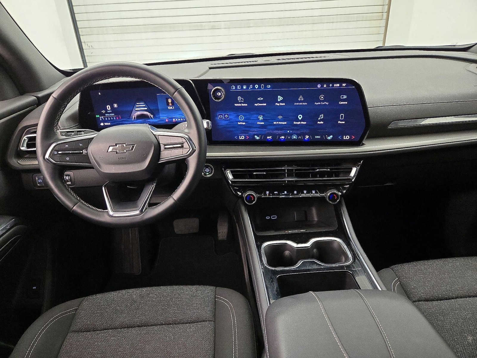 2025 Chevrolet Traverse LT - Photo 10