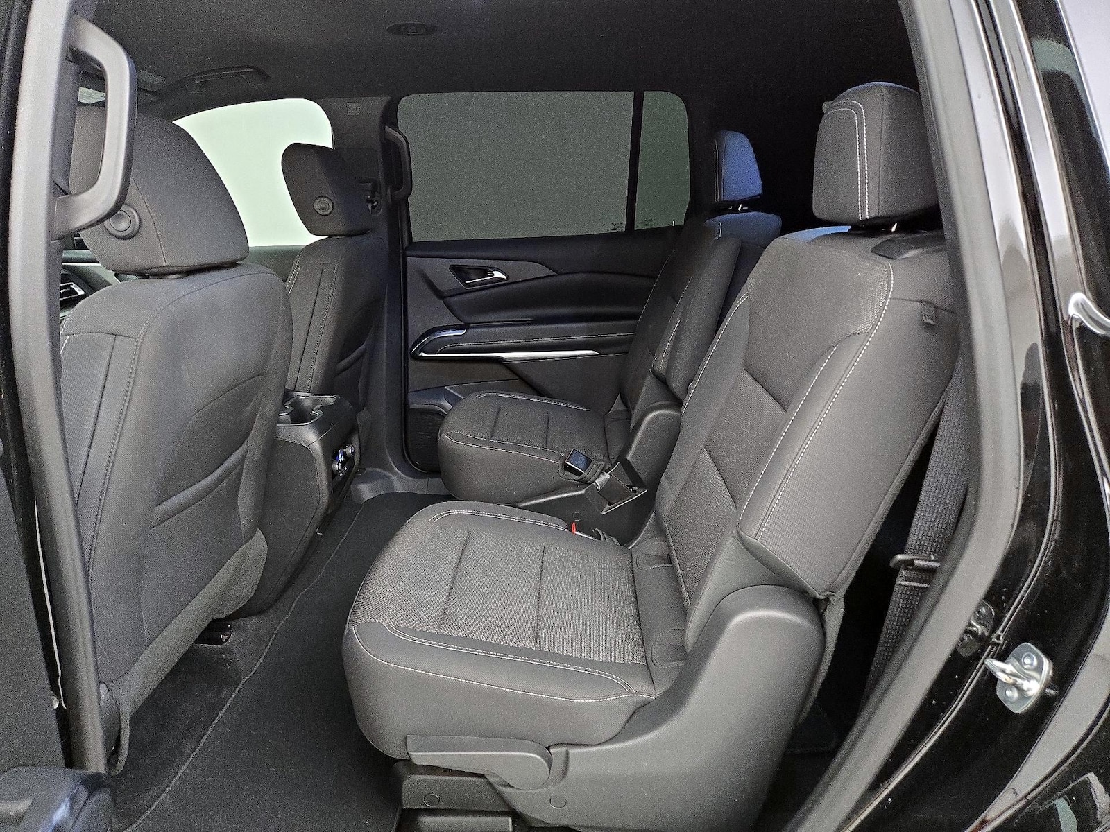 2025 Chevrolet Traverse LT - Photo 21