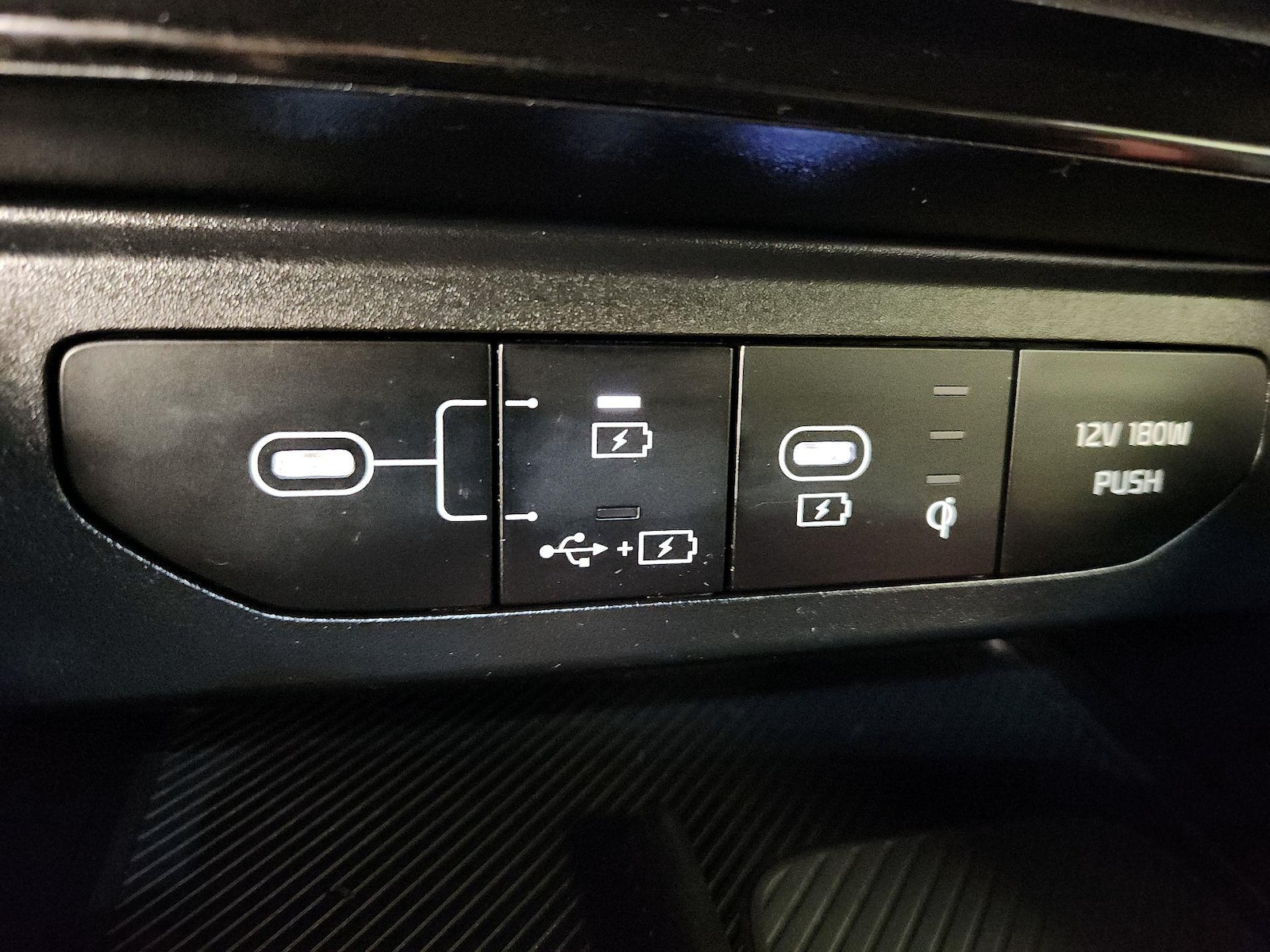 2026 Kia K5 GT-Line - Photo 20